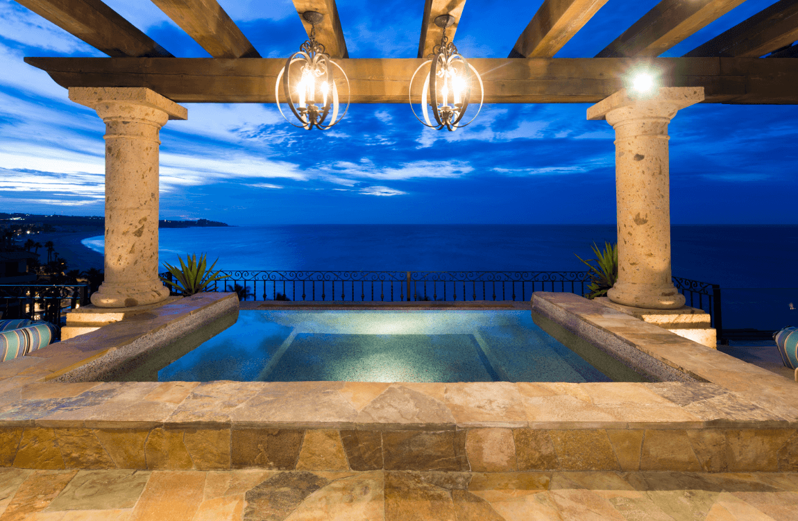 Private infinity jacuzzi beneath the terrace pergola at Penthouse 3603