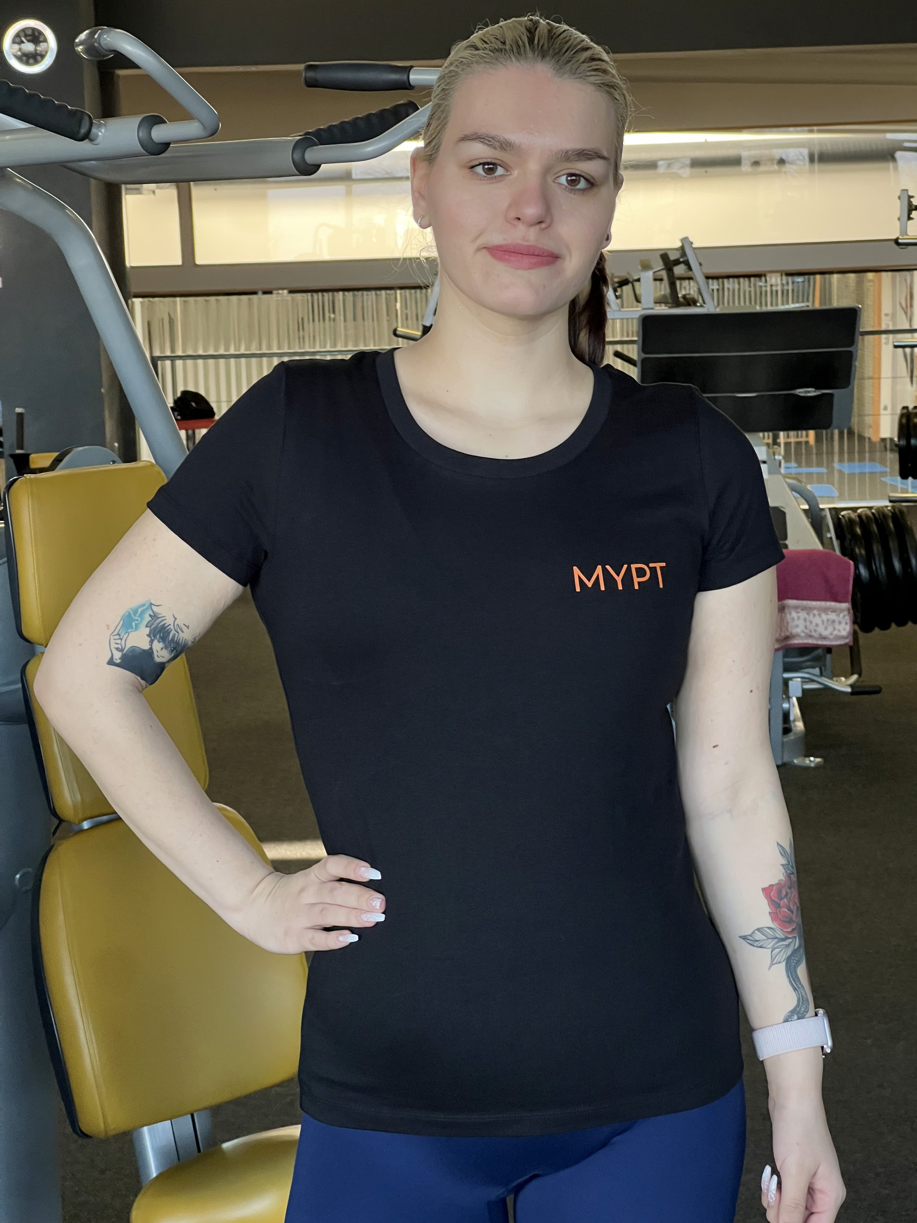 Before and after transformation photos of a Fitnix client