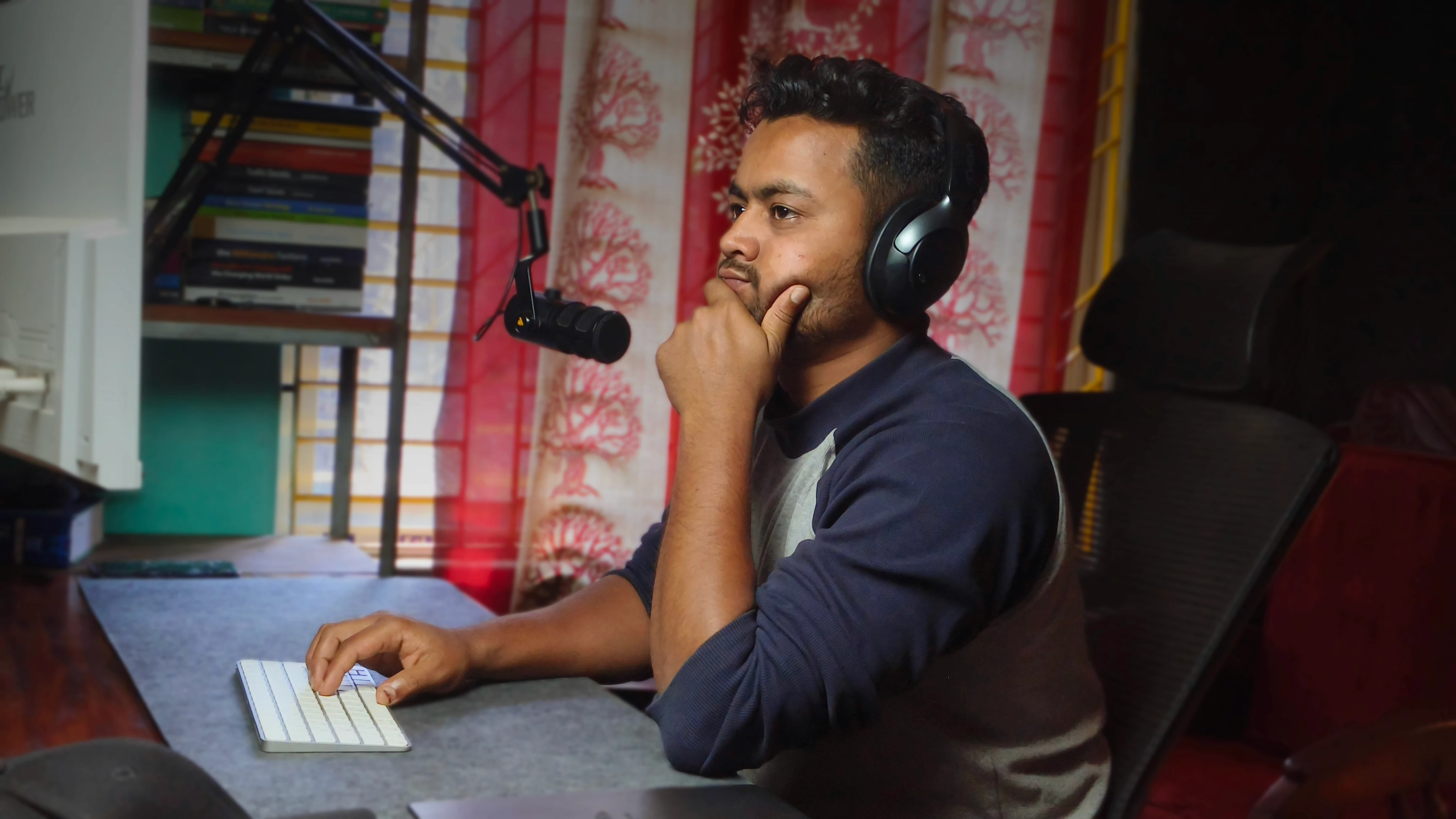 Ryan Hridoy work on desk