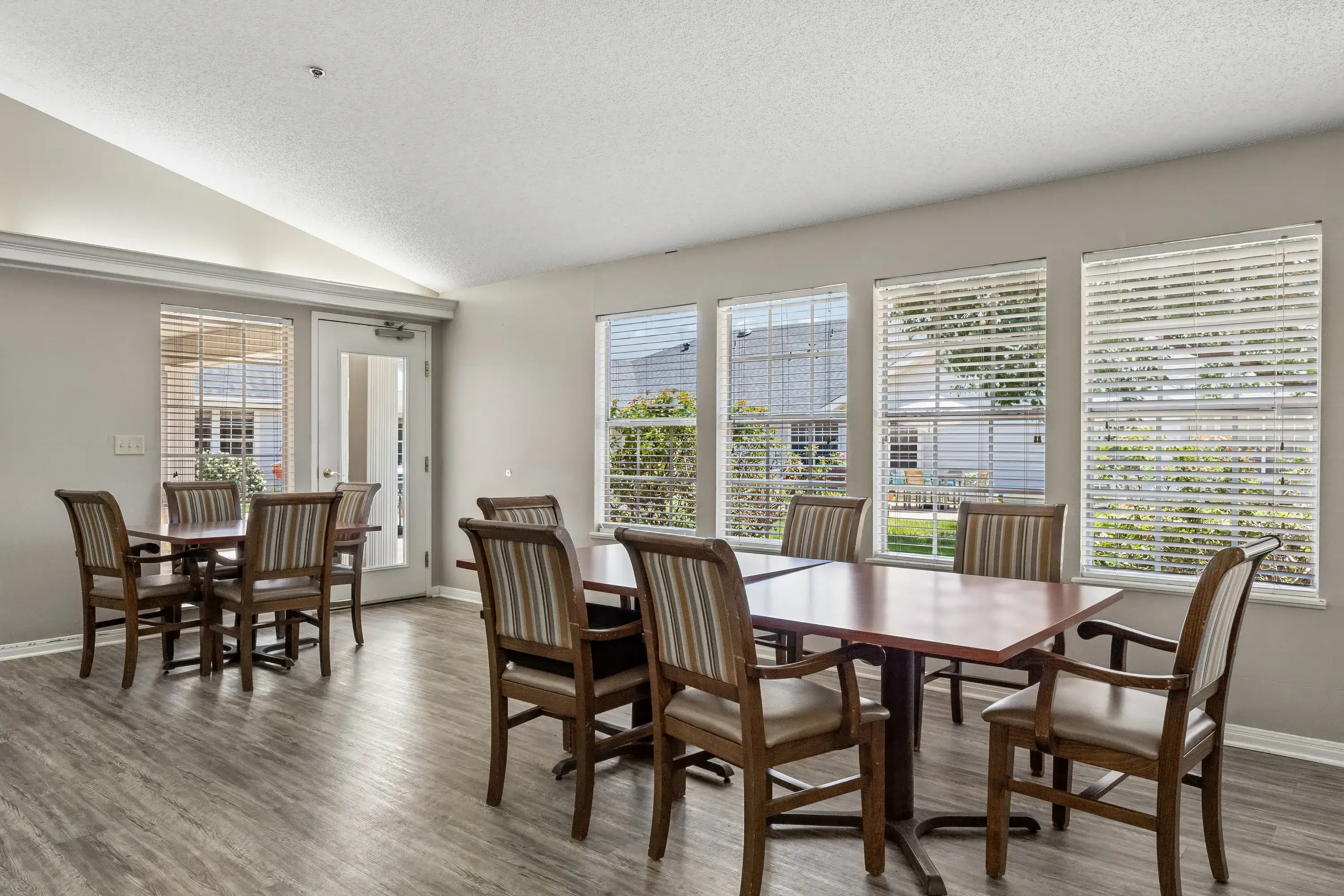 Hickory Terrace community photo 6