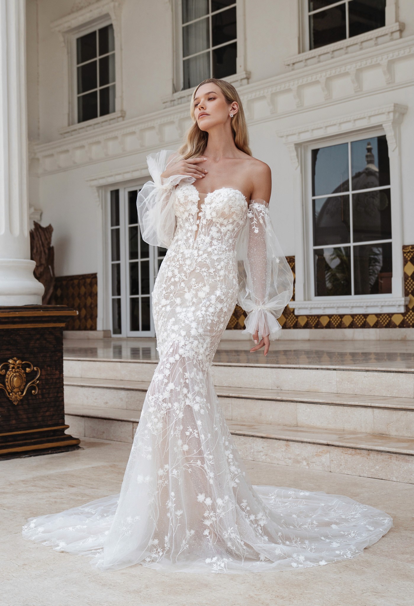 Figurbetontes Brautkleid Meerjungfrau mit abnehmbaren Ärmeln