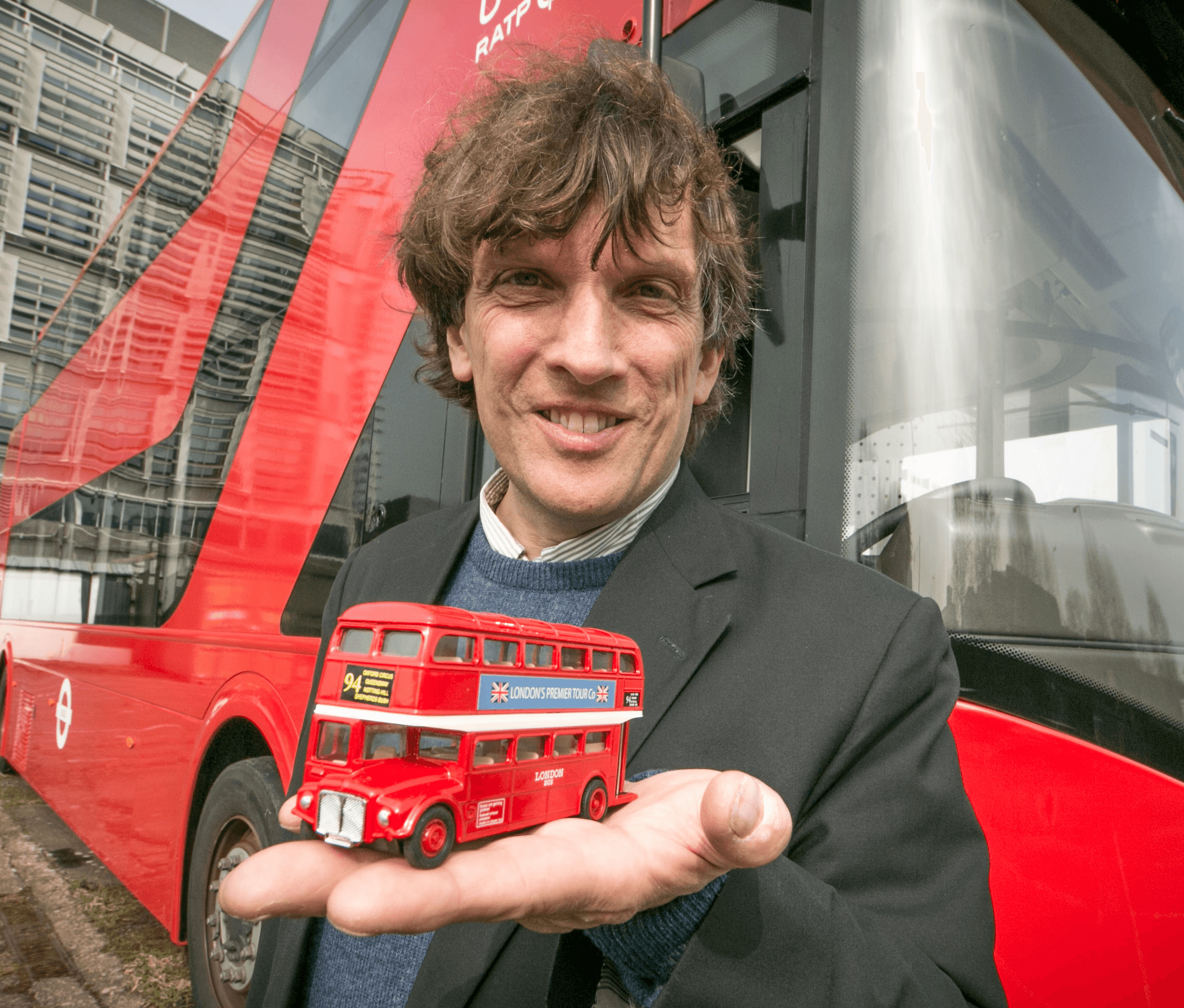 Photo of presenter Jonathan Glancey