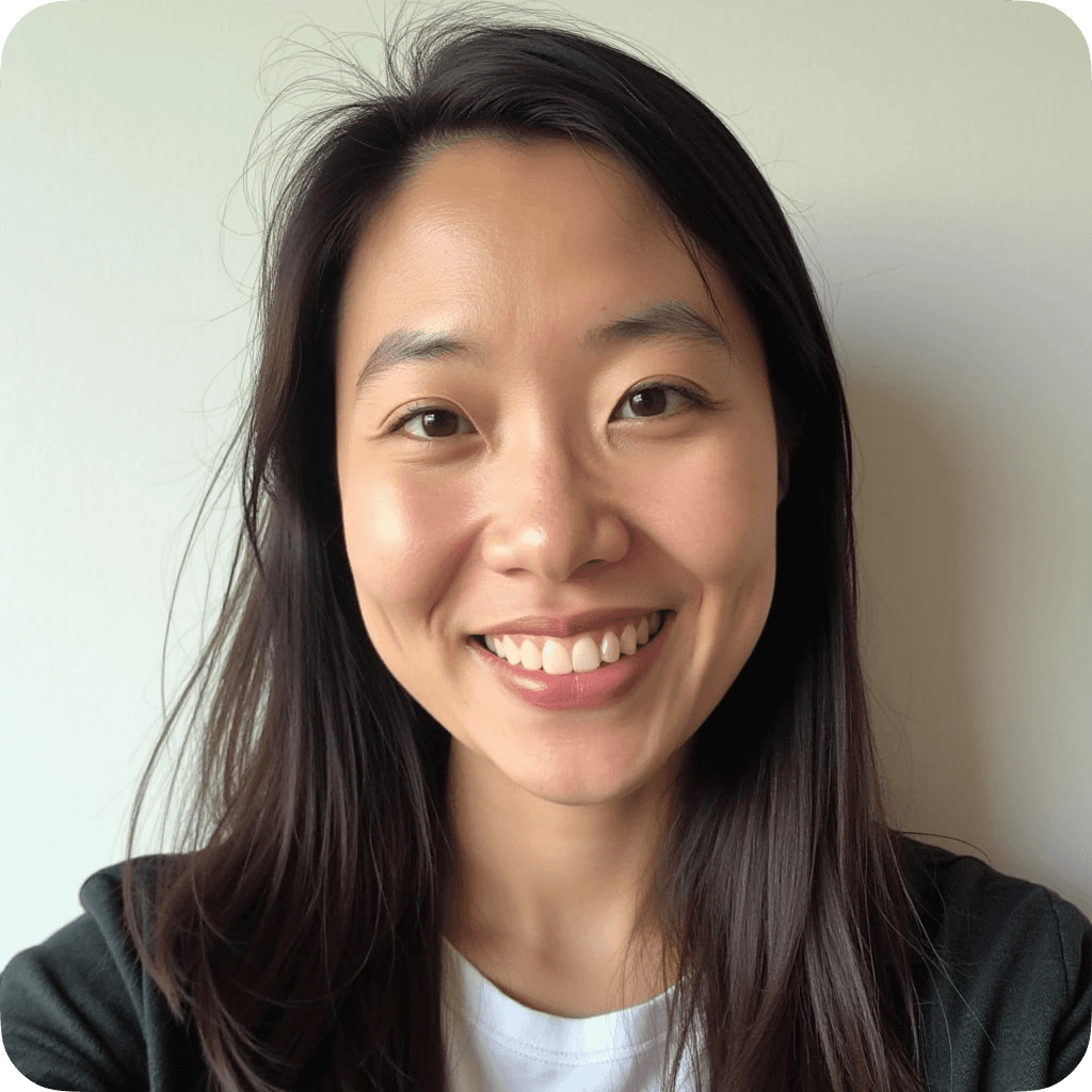 Mellisa smiling in professional headshot