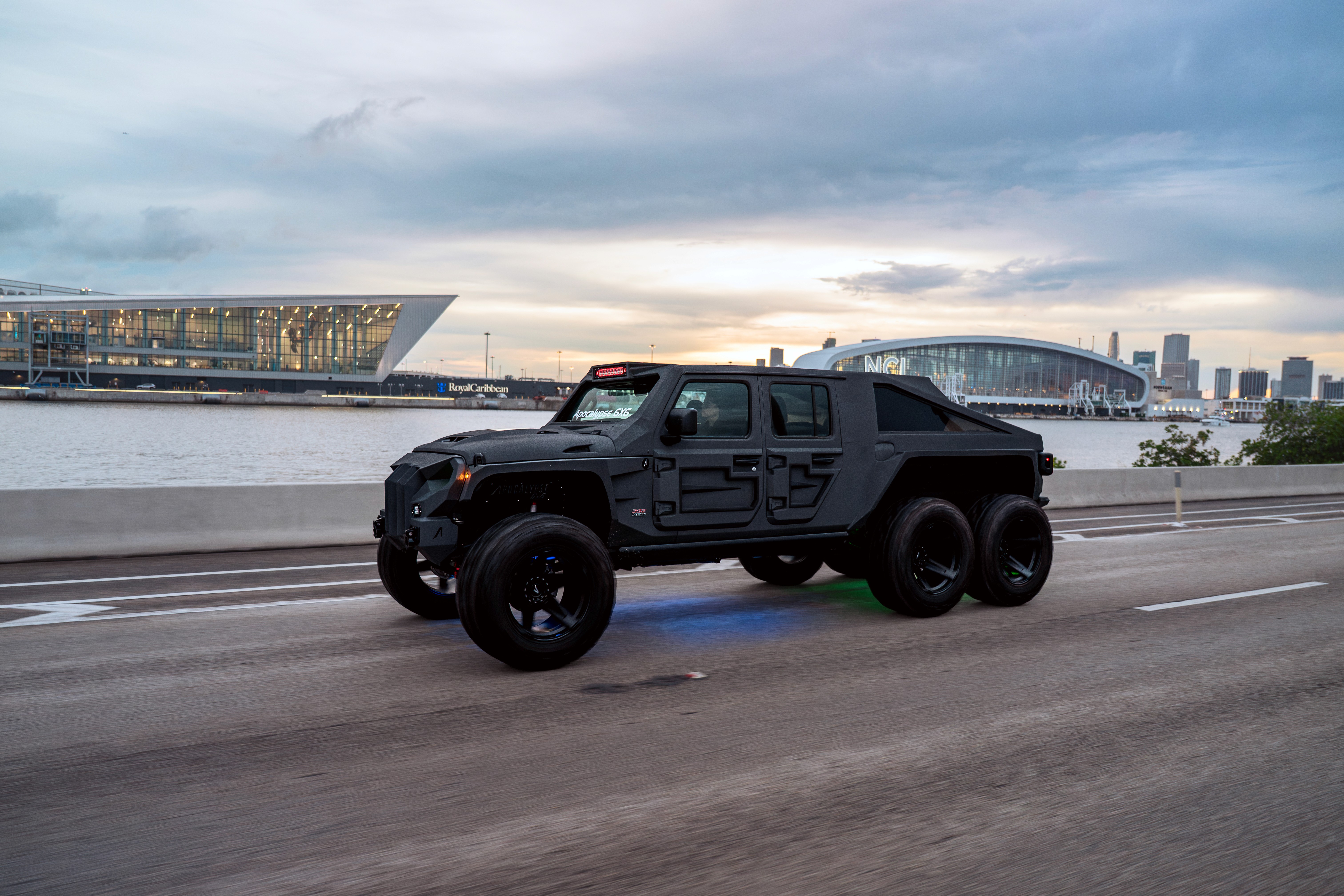 Soflo Customs — photograph 13