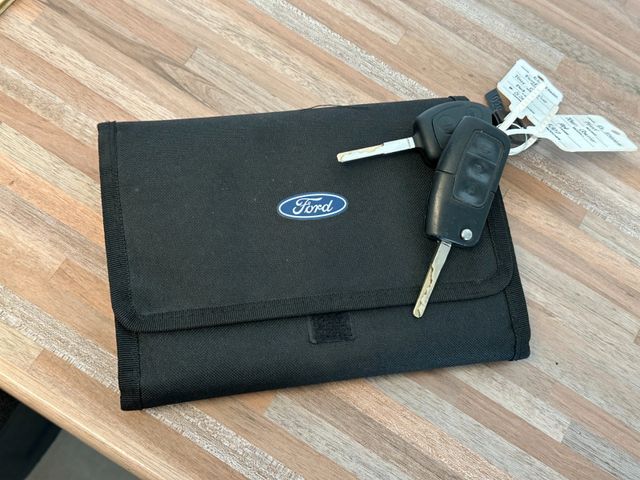 FORD Tourneo Courier 2018 RED Gebrauchtwagen - Galeriebild 22