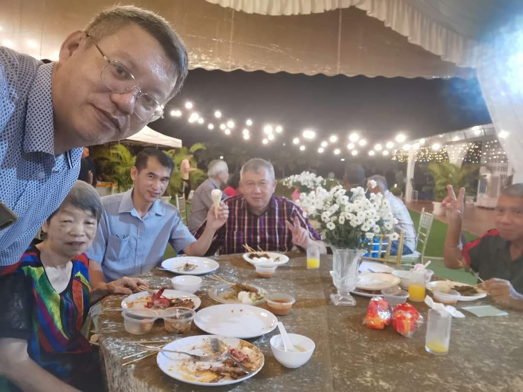 Autofill staff and partners dining together at the Annual Dinner 2023, celebrating industrial partnership.