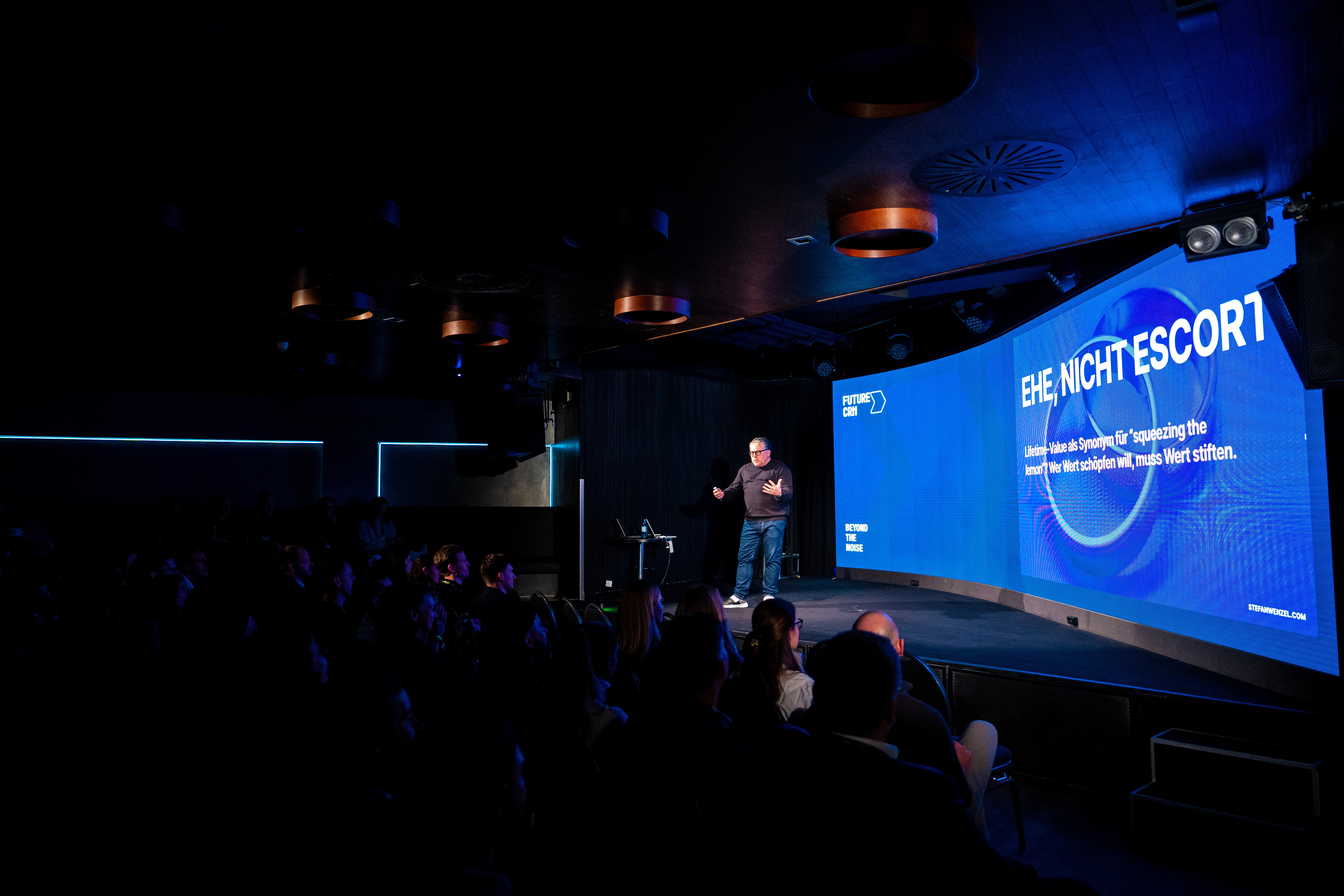 Stefan Wenzel on the Stage