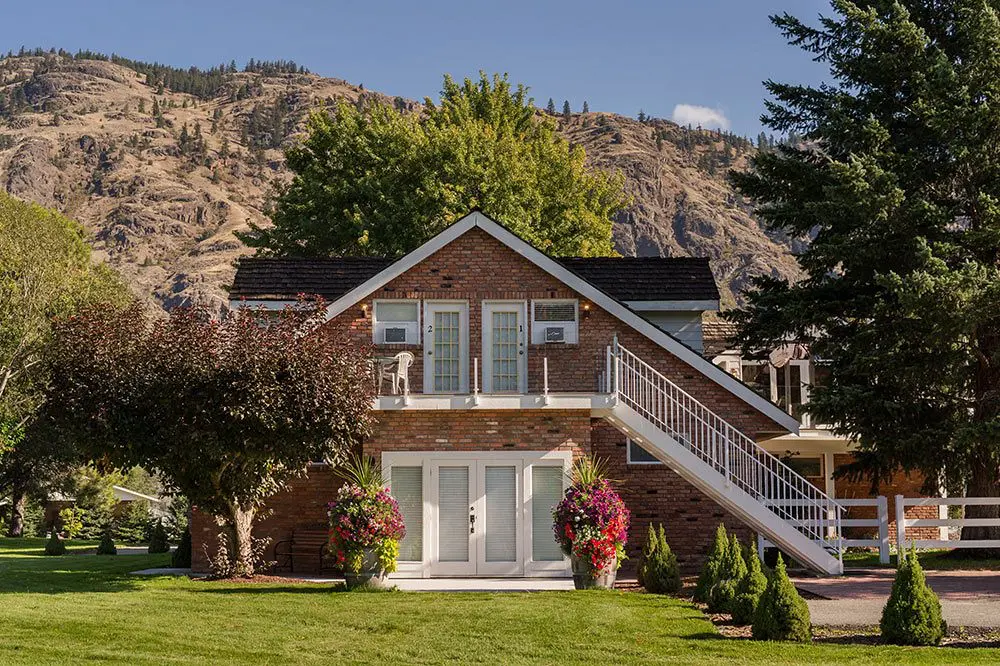 Carriage House Suites, view 3 at South Thompson Inn in Kamloops, BC