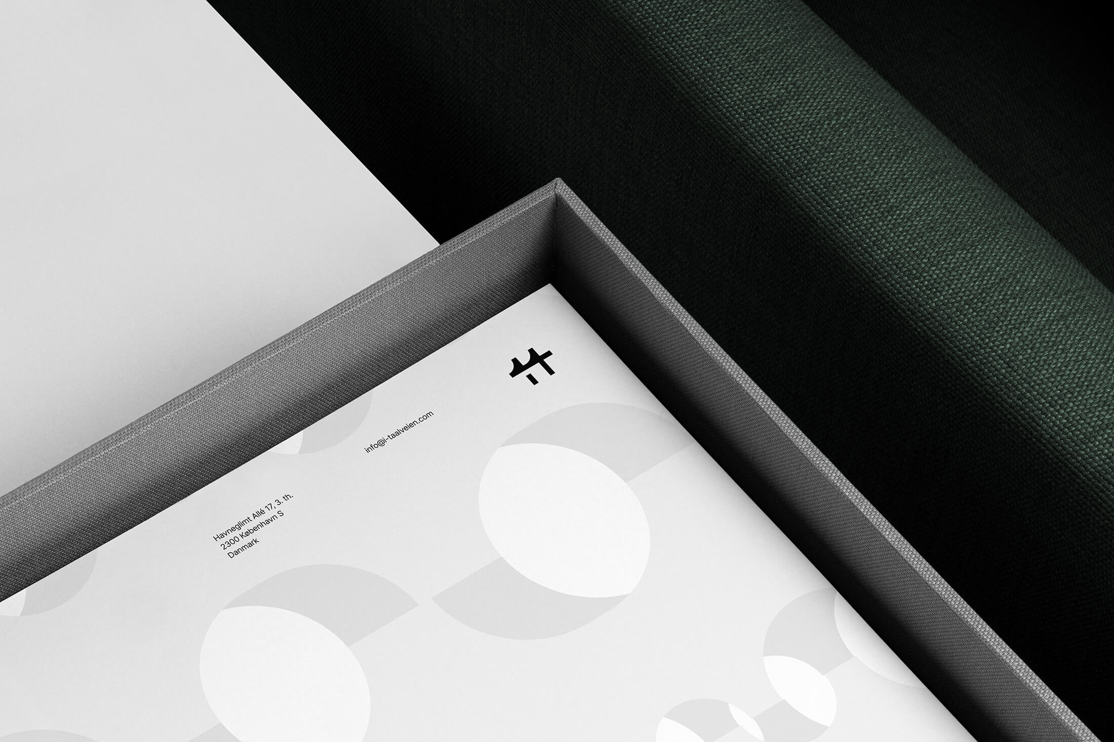 I-taalveien brand showcased via a letterhead mockup