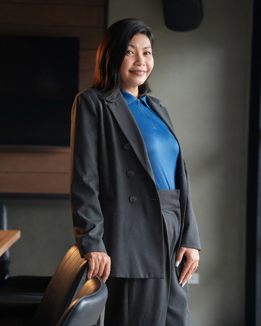 a picture of Beverly Moda, a unit manager of the team