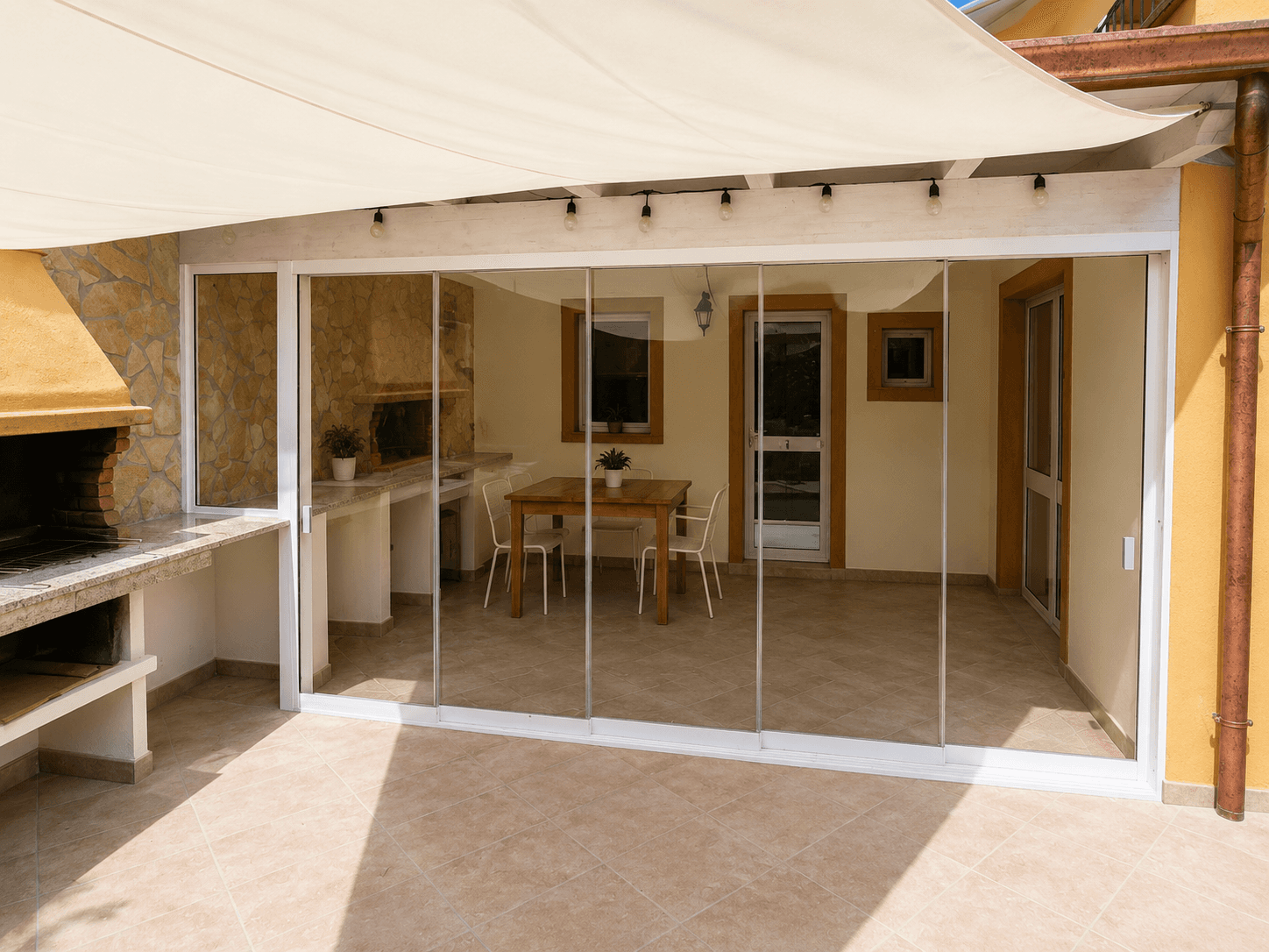 Portico chiuso con vetrate panoramiche scorrevoli ForteVetro