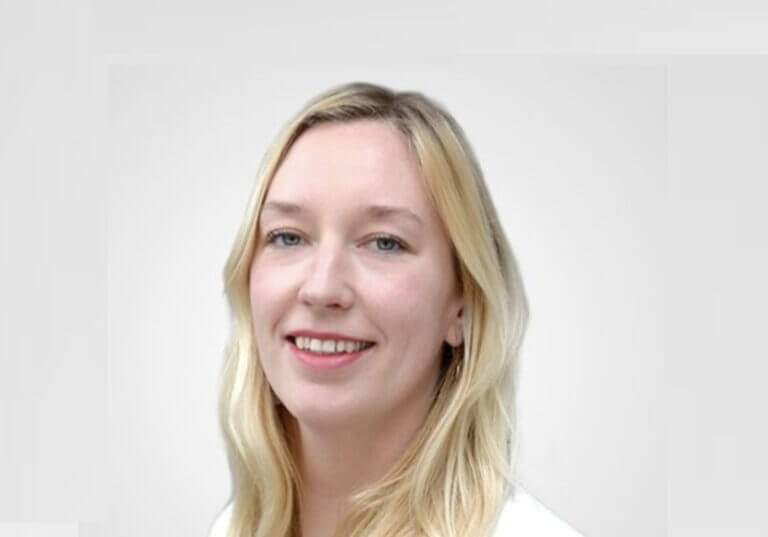 woman wearing black crew-neck shirt