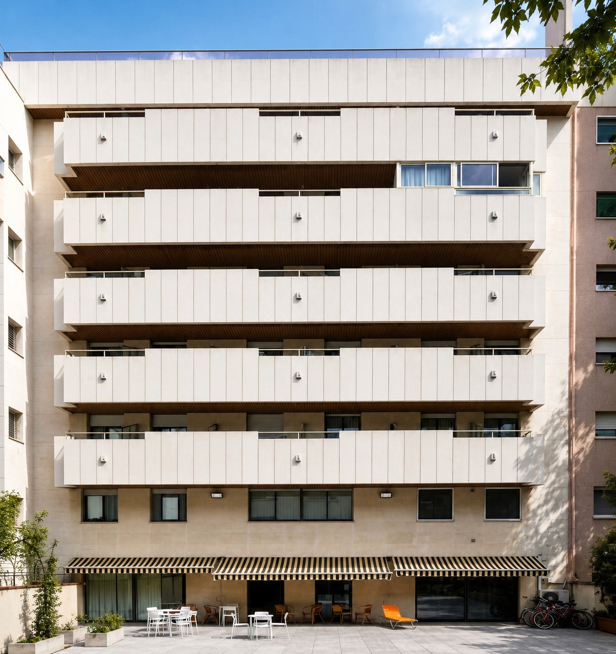 Fachada de la Residència Universitària Pare Claret, gestionada por RUUM en Girona
