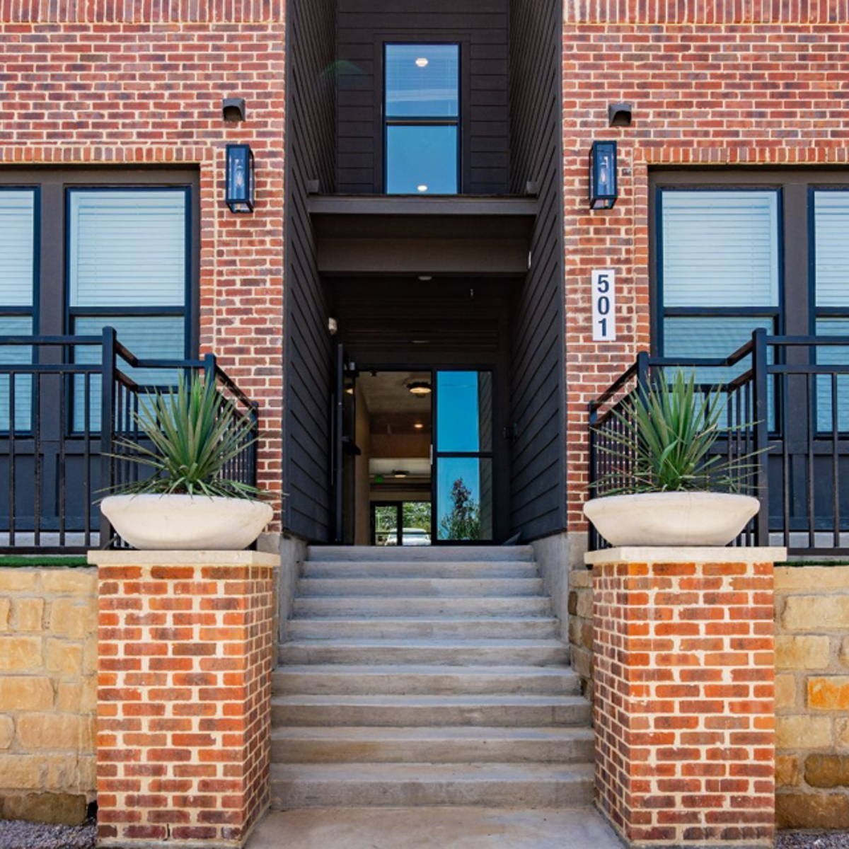 The 1906 at Bishop Ridge — Dallas, TX — 47 units