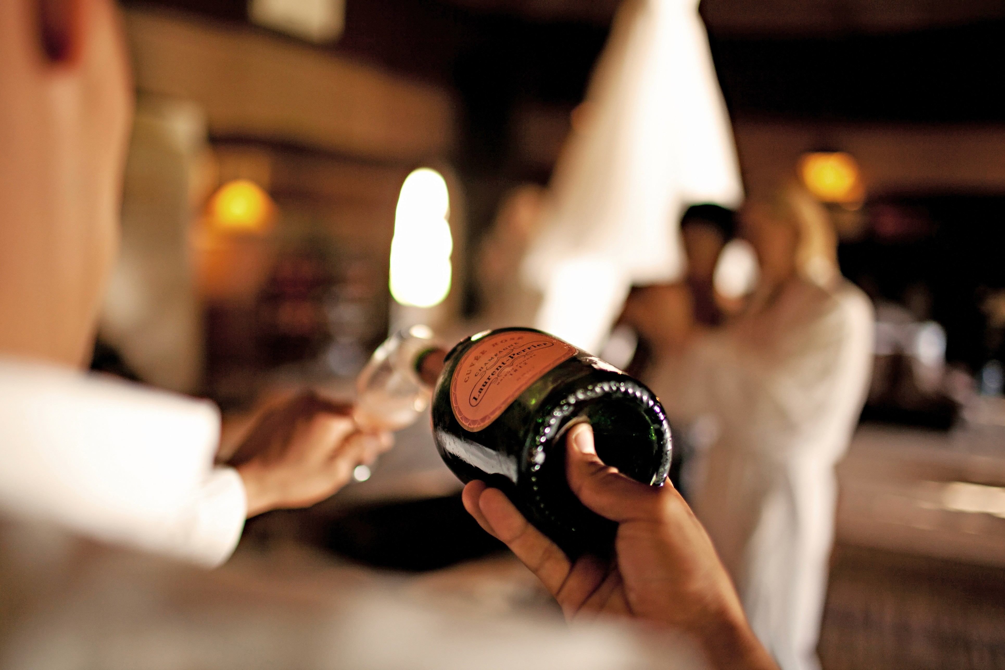 Woman aesthic photo with sunshine