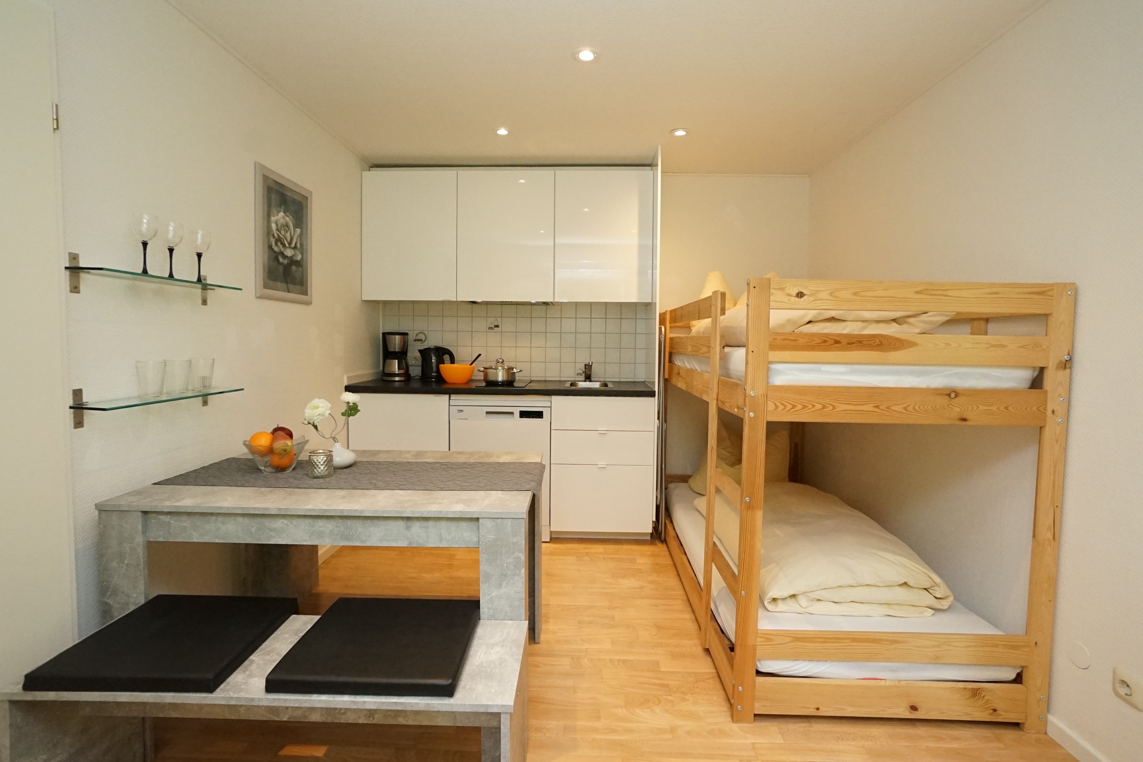Additional room with loft bed and kitchenette