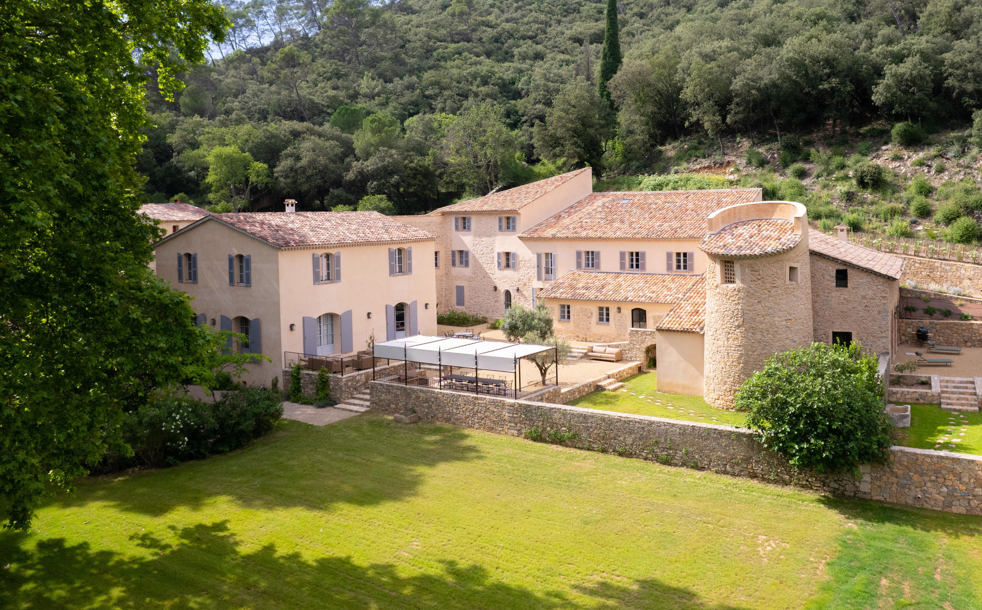 vue du domaine de saint louis