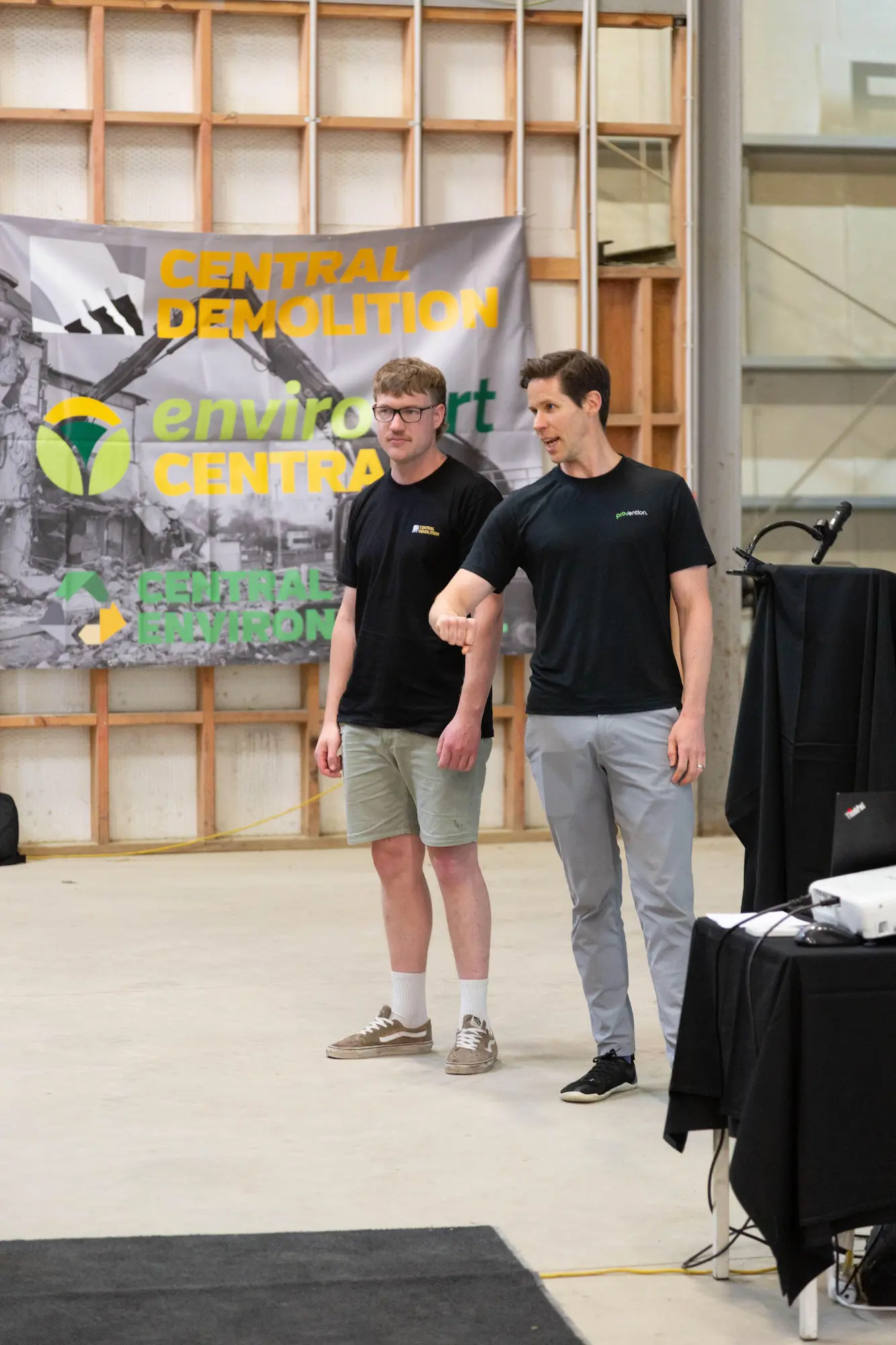 Chris from Tradie Physio running an on-site training session helping tradies look after their bodies