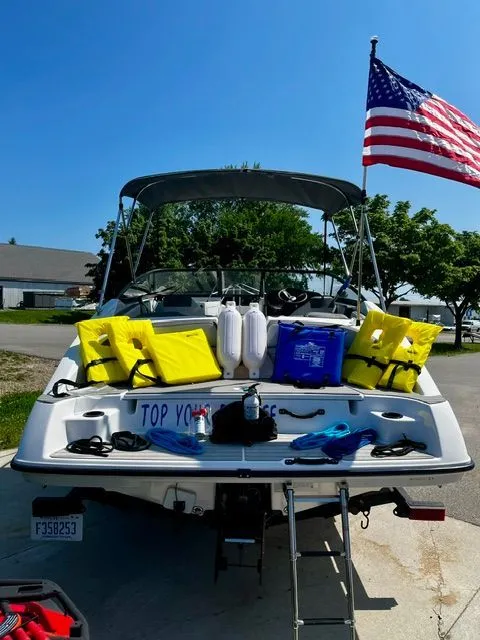 Boat thumbnail 3