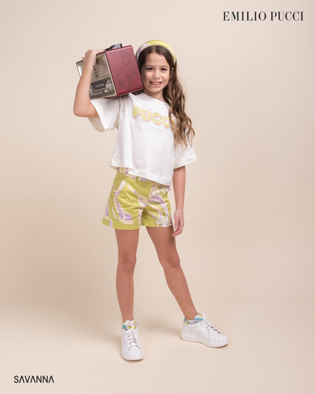 Man wearing VR glasses