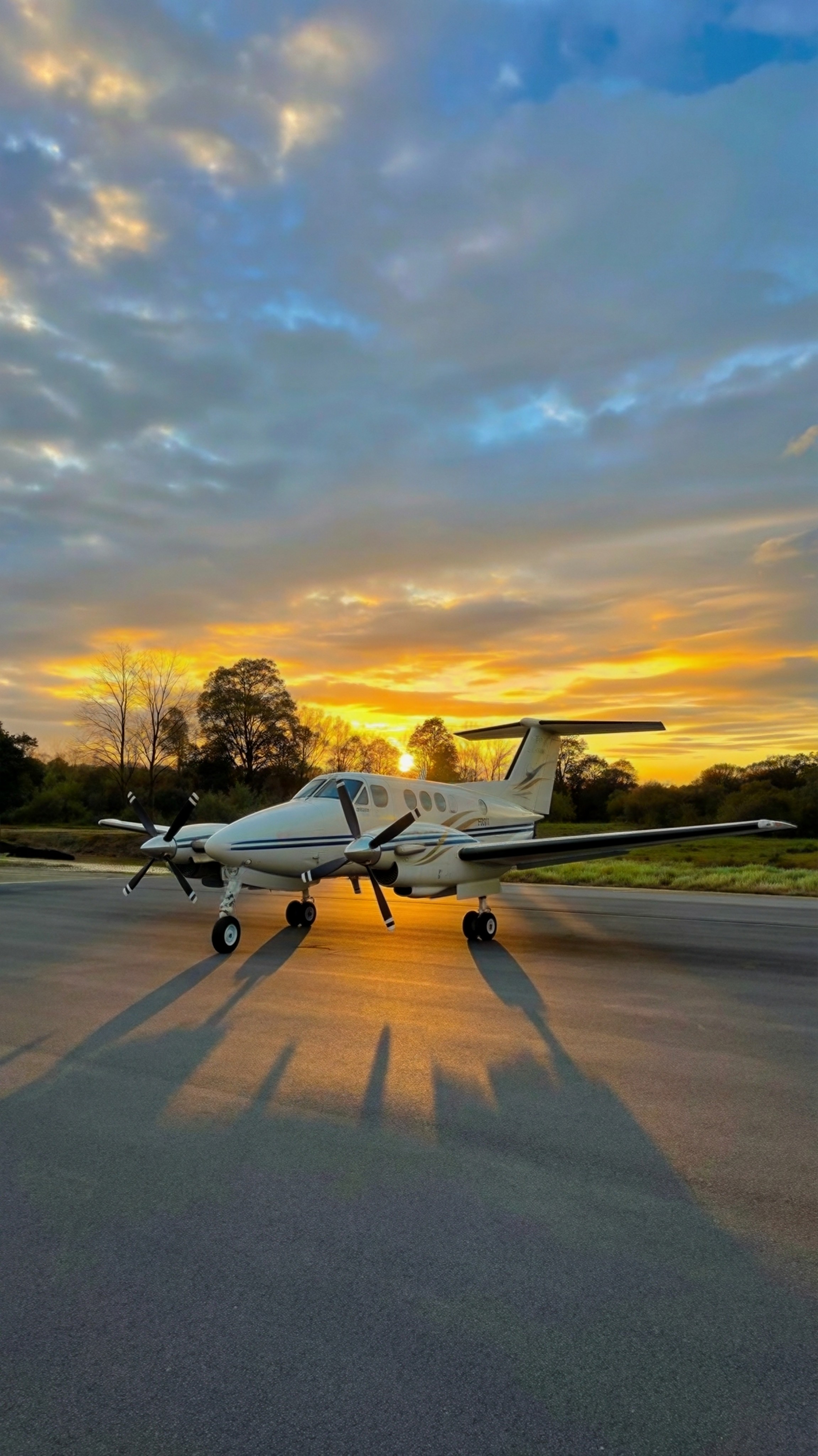 low angle photography of white airplane