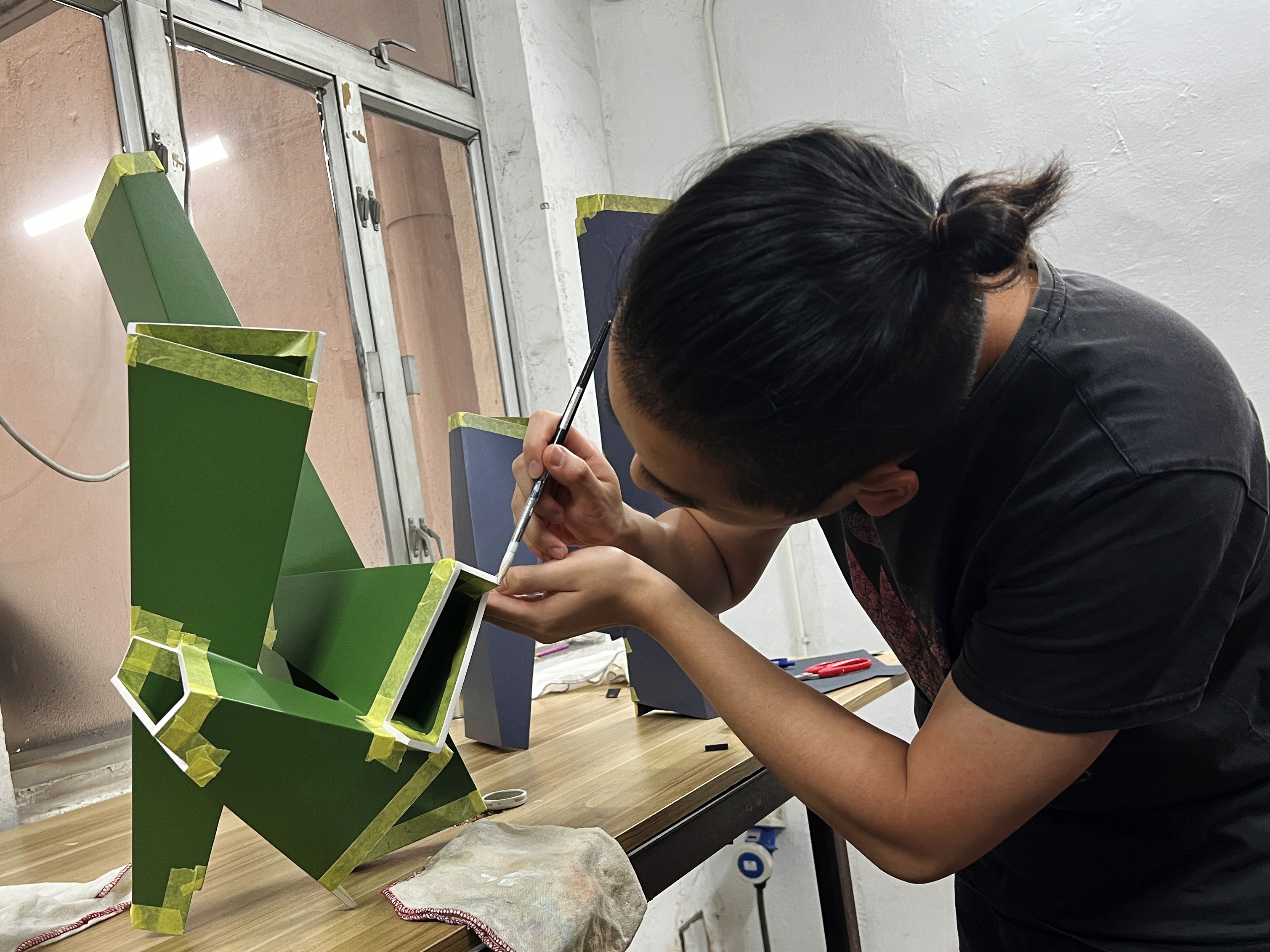 a black female model