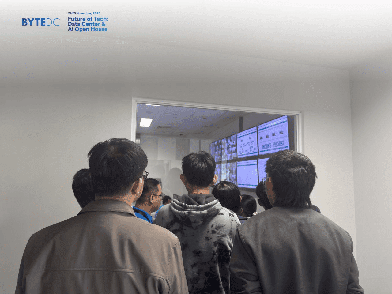 student looking at our BMS room at bytedc