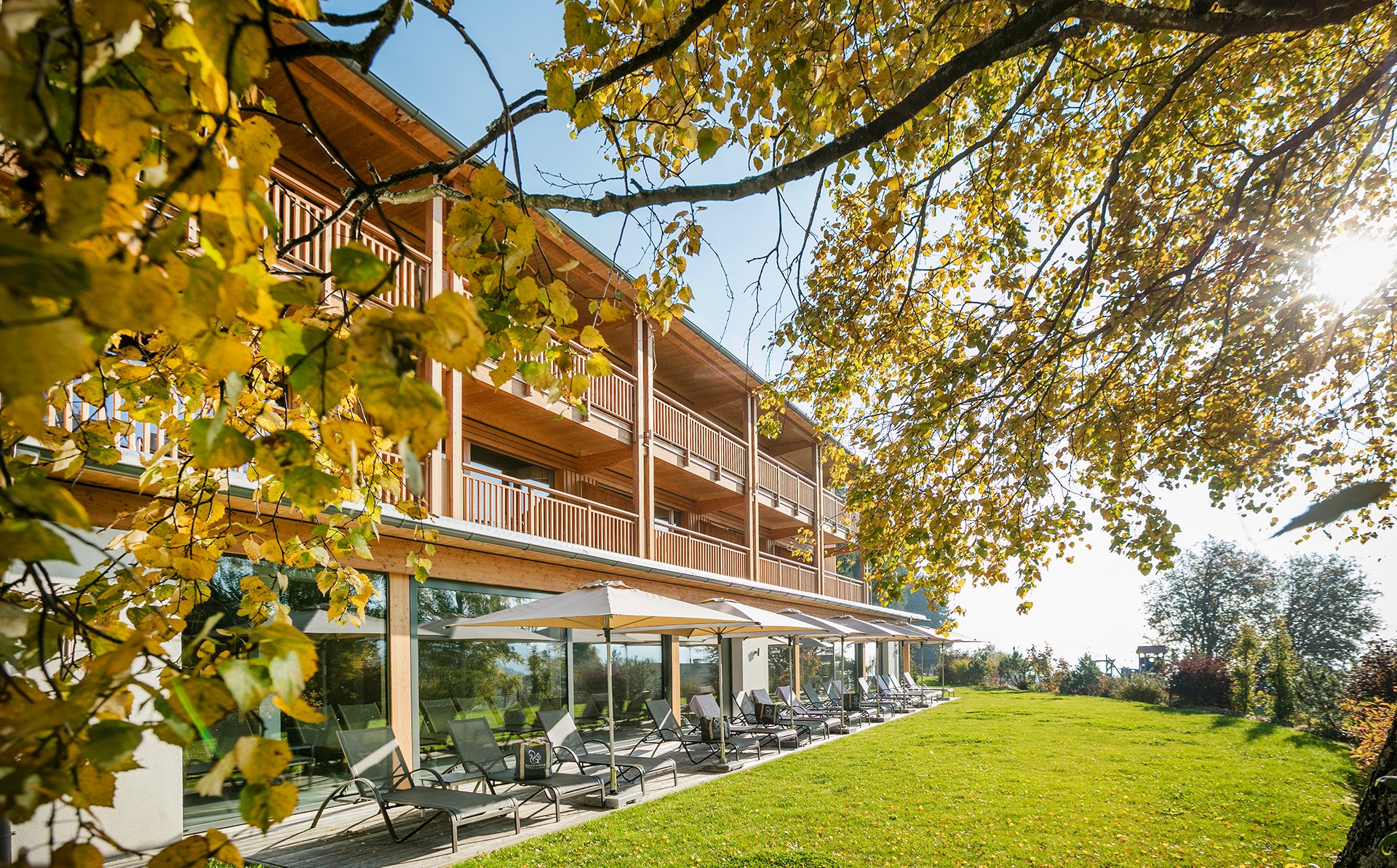 Außenansicht Naturhotel Bauernhofer.