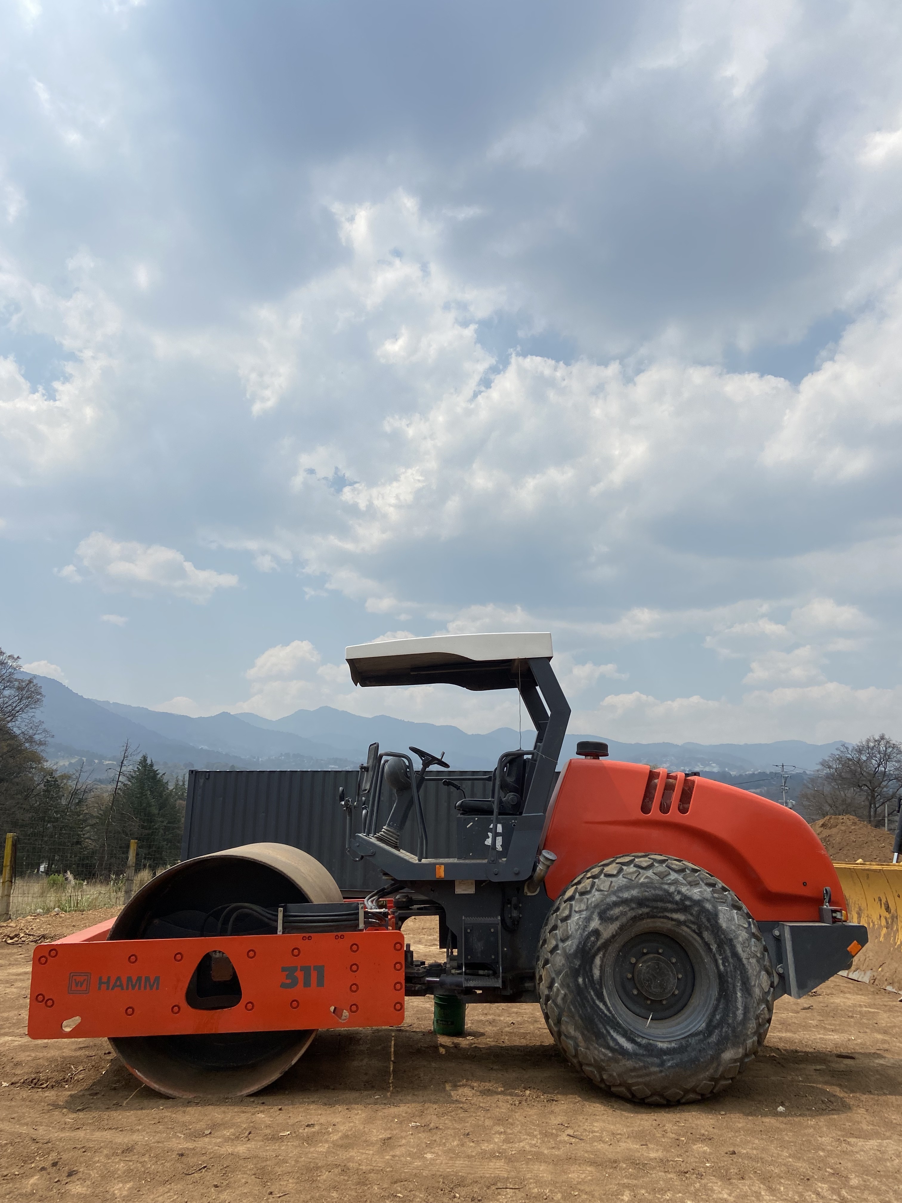 vibrocompactador naranja