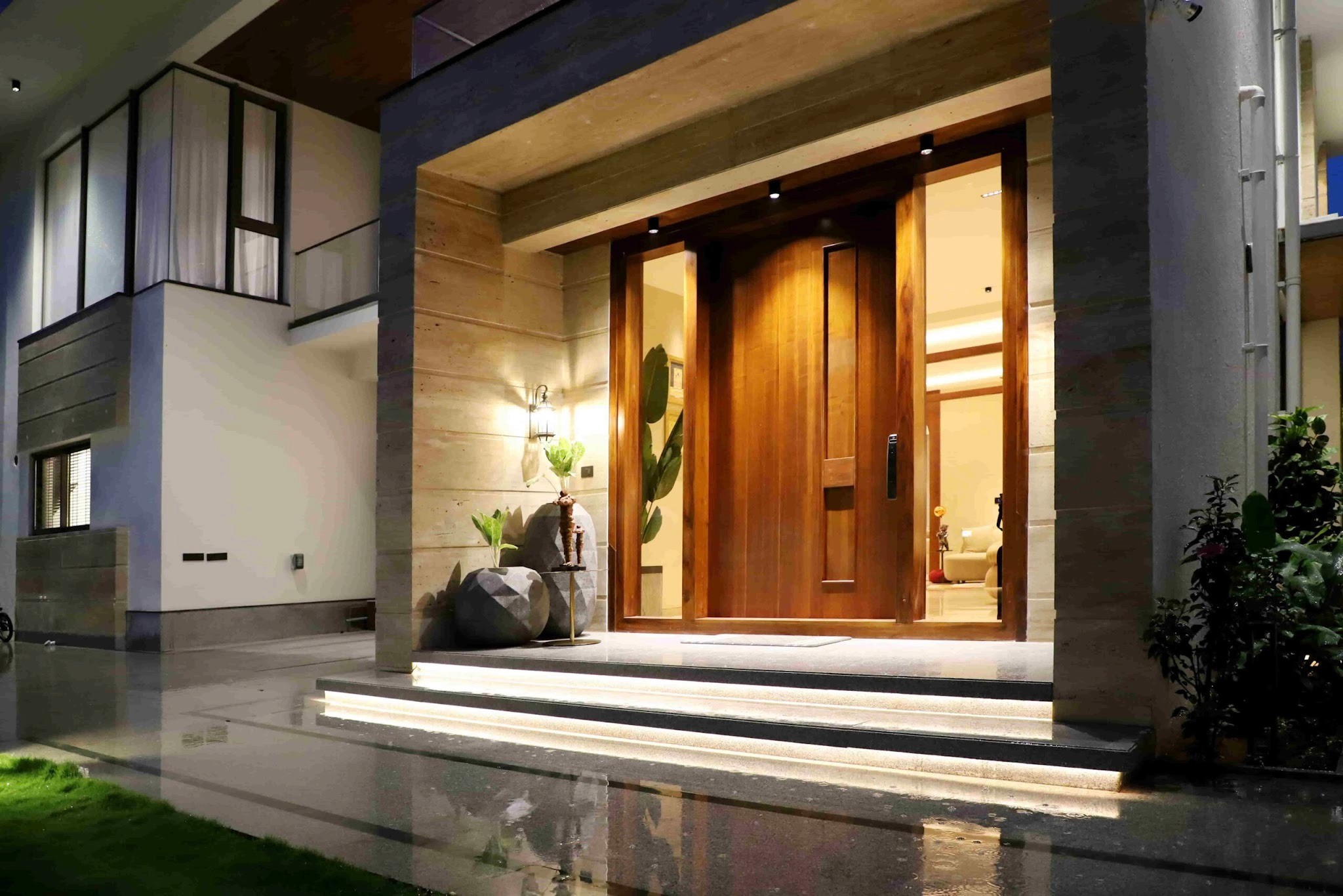 Exterior entry door on a residential home in Irving Texas