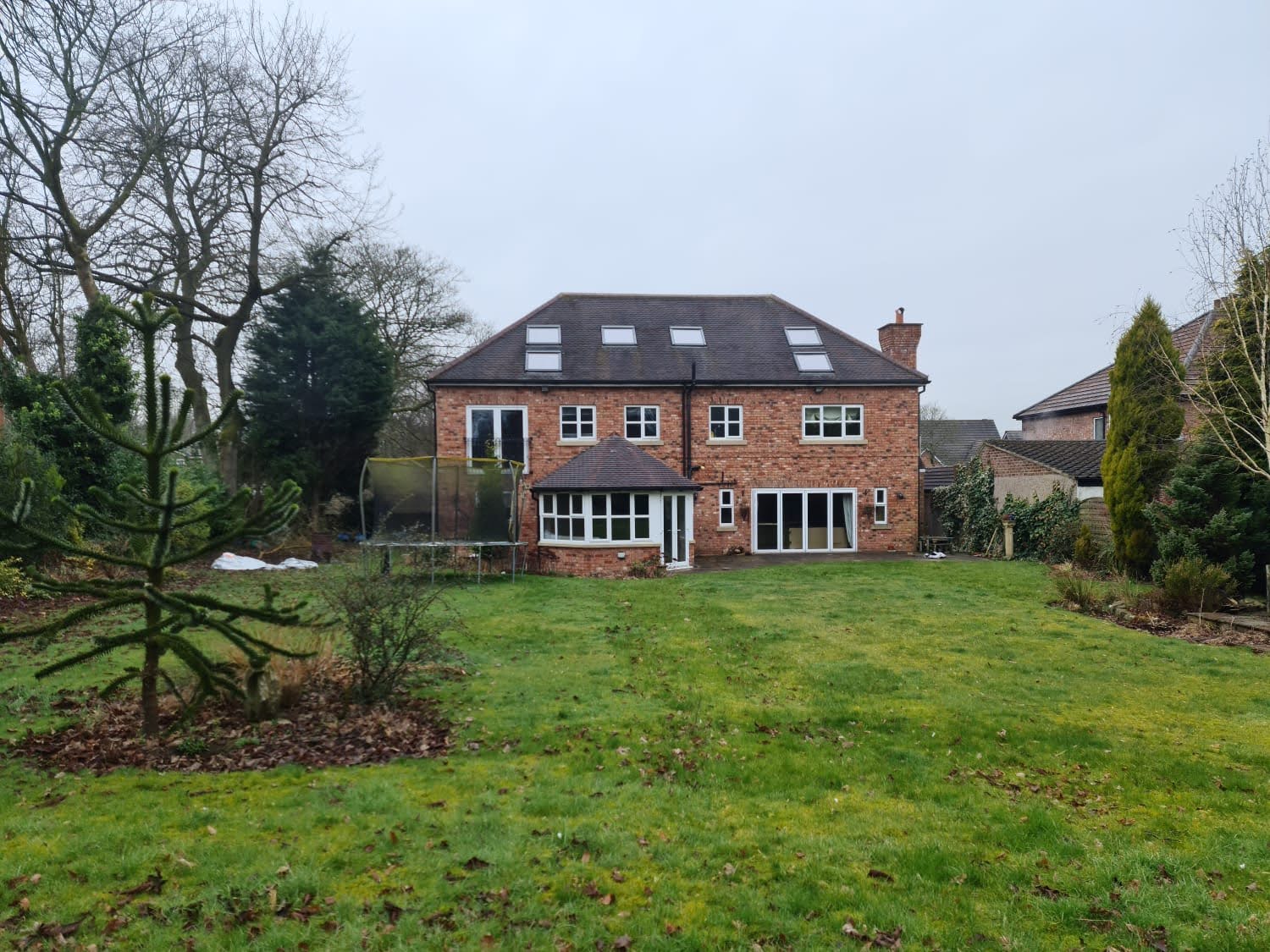 An Image of a UK Mansion