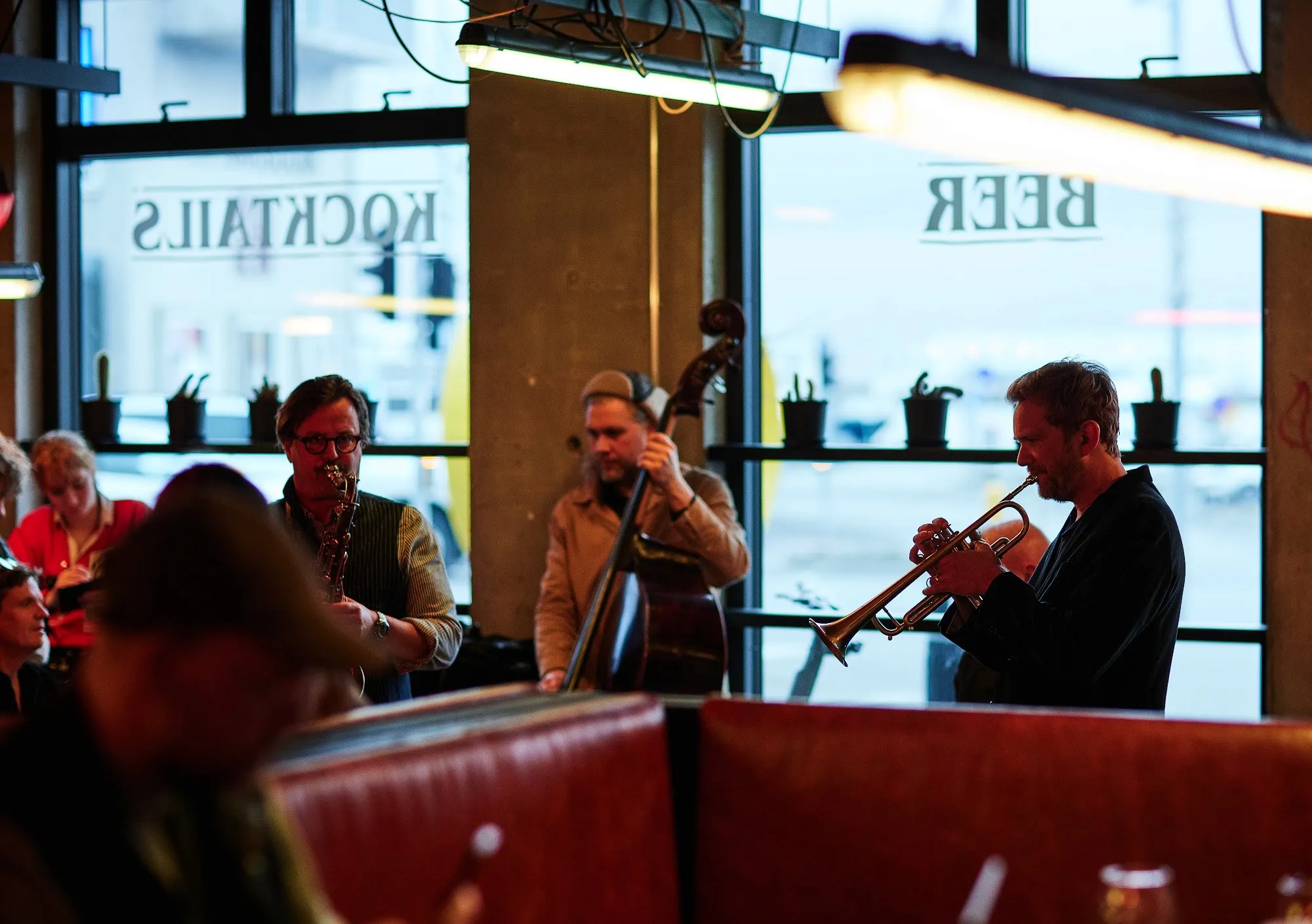 Live jazz band playing at Le Kock in Exeter Hotel