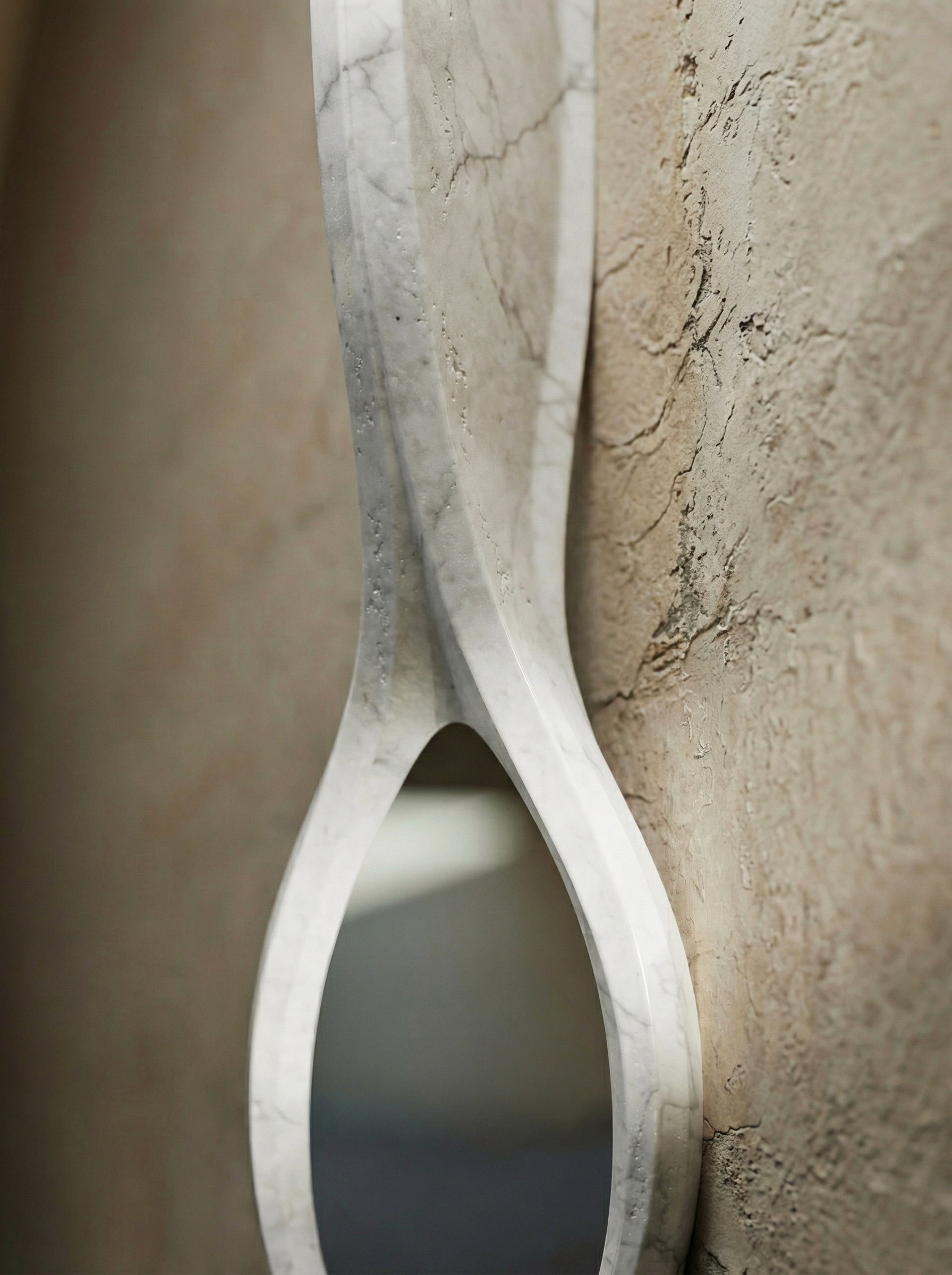 arya-safavi-infinite-mirror-wall-mount-installation-photoshoot