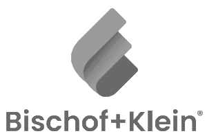 Bischof + Klein Logo. Modernes Design, abstrakt, grau auf schwarz.
