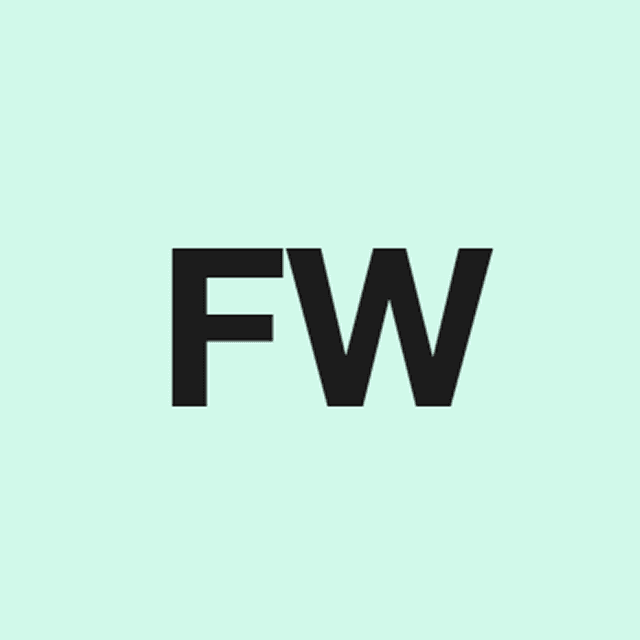 Avatar de la cliente Fhima Warren, initiales “FW” sur fond vert clair.