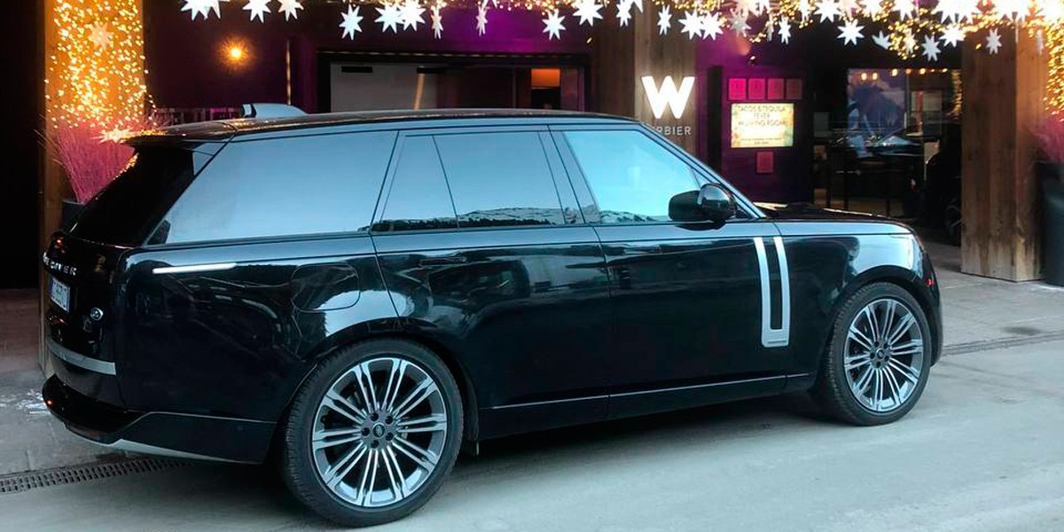 Range Rover Vogue for rent in Europe