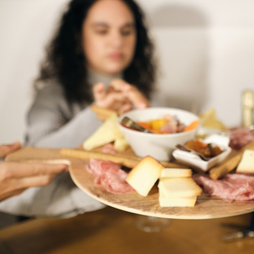 بشقاب پنیر و ژامبون فوق‌العاده