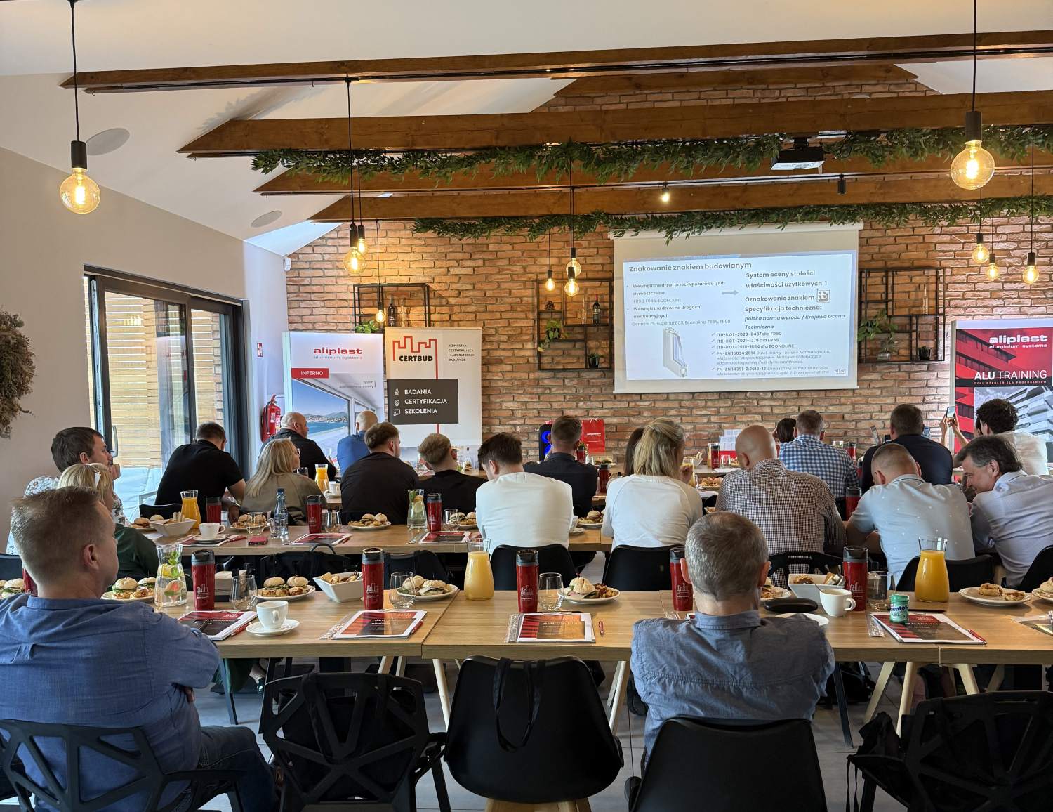 Sala szkoleniowa Niedźwiedzia 25 podczas prezentacji dla firm