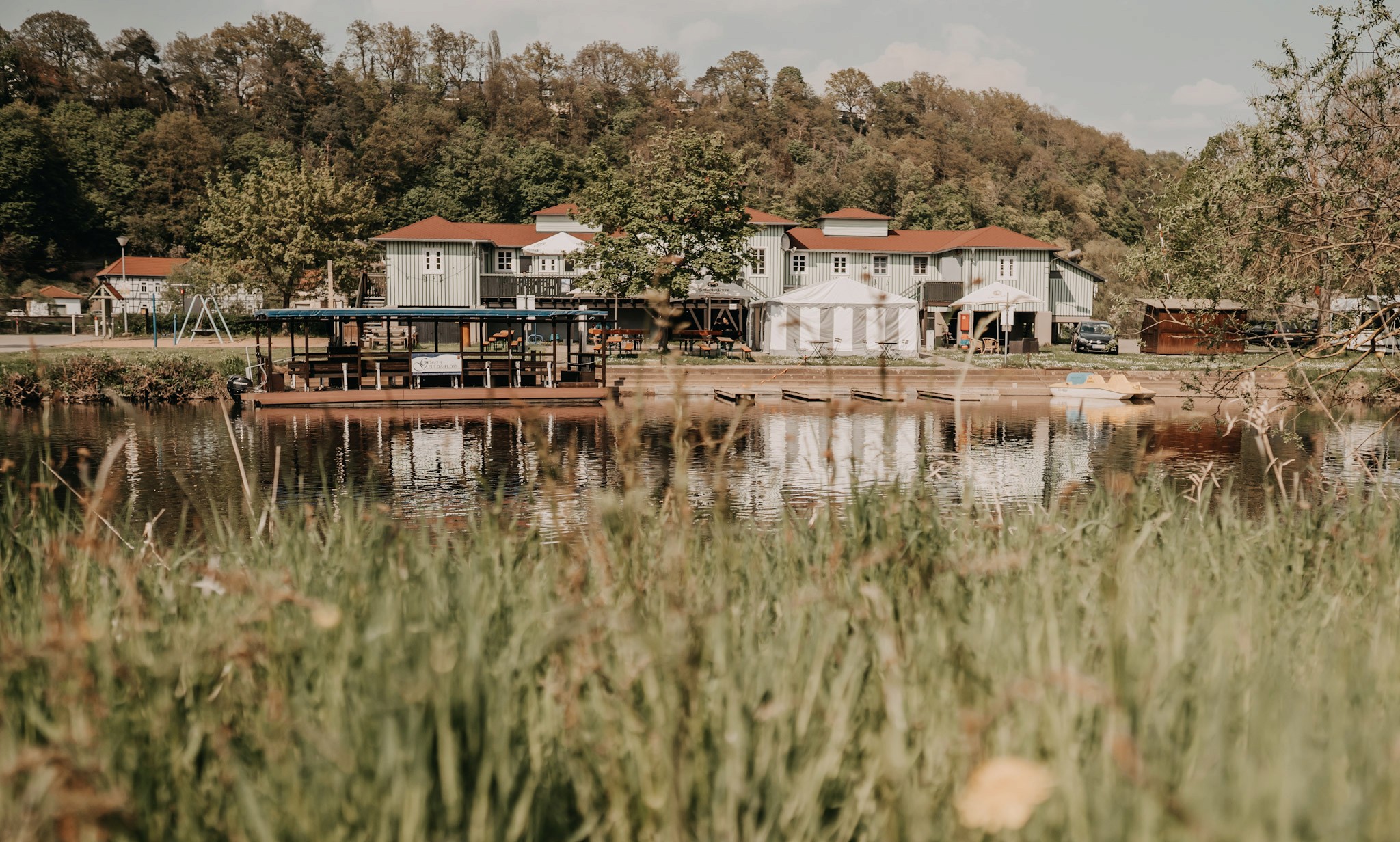 Ein Bild des Campingplatz Gebäudes