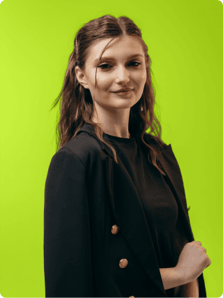 Portrait of Sara Mitchell