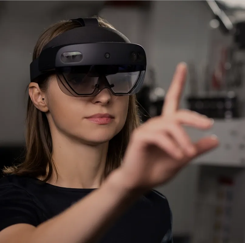 Microsoft Holo Lens 2 mixed reality development partner