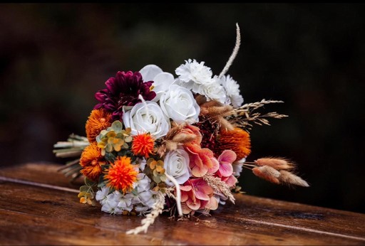 Lily and Leaf profile pic