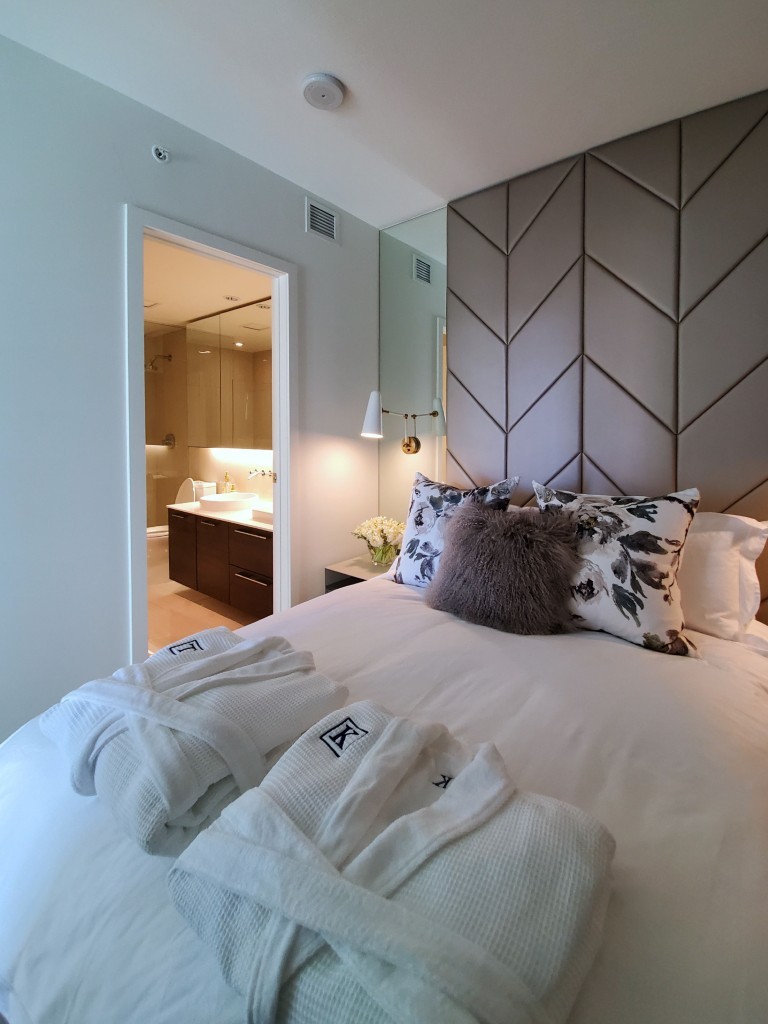 Image of KHD Homes luxurious primary ensuites featuring elegant design, construction, and spa bathrooms with plush furnishings.