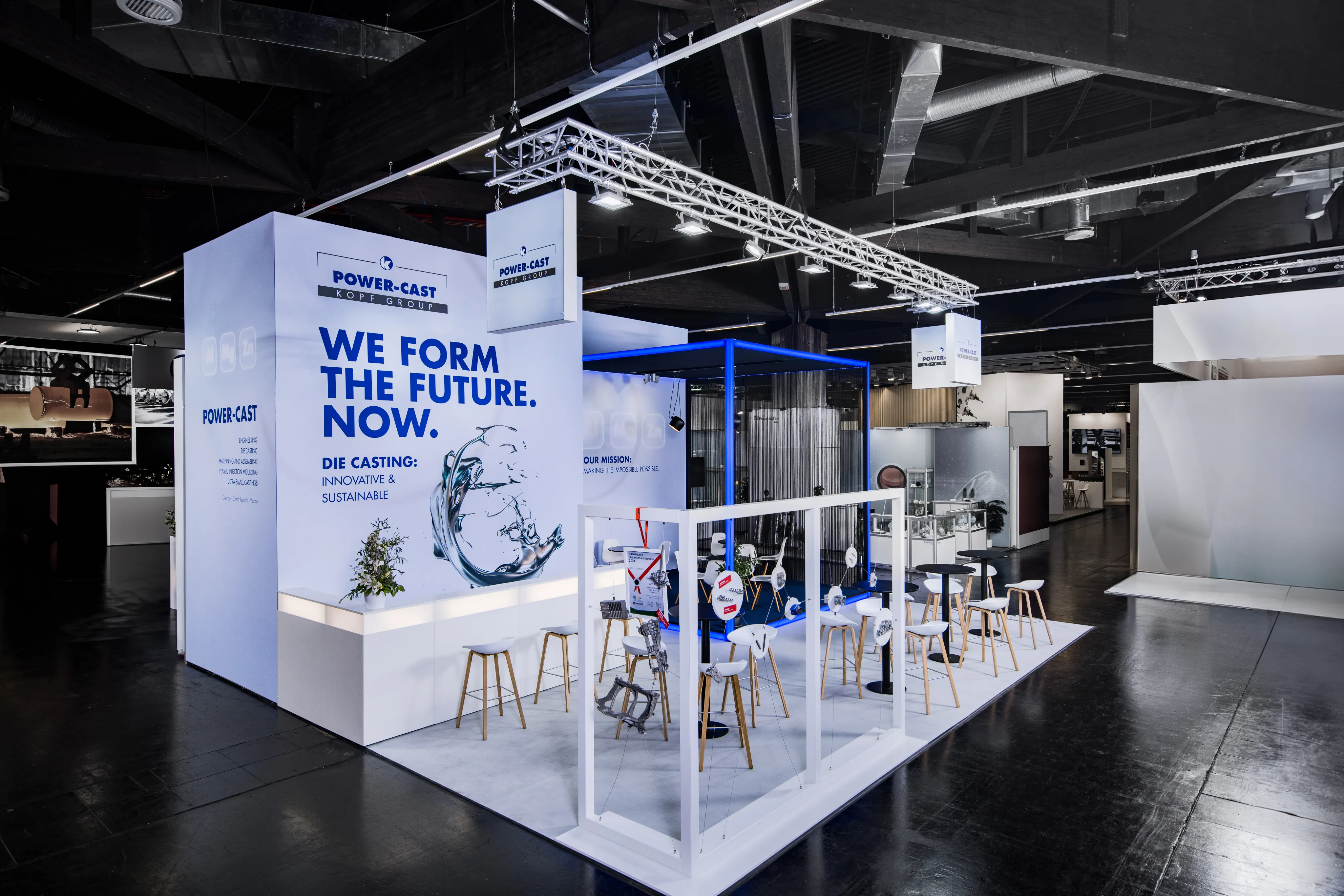 Seitenansicht des Power-Cast Messestand auf der Euroguss 2024 in Nürnberg