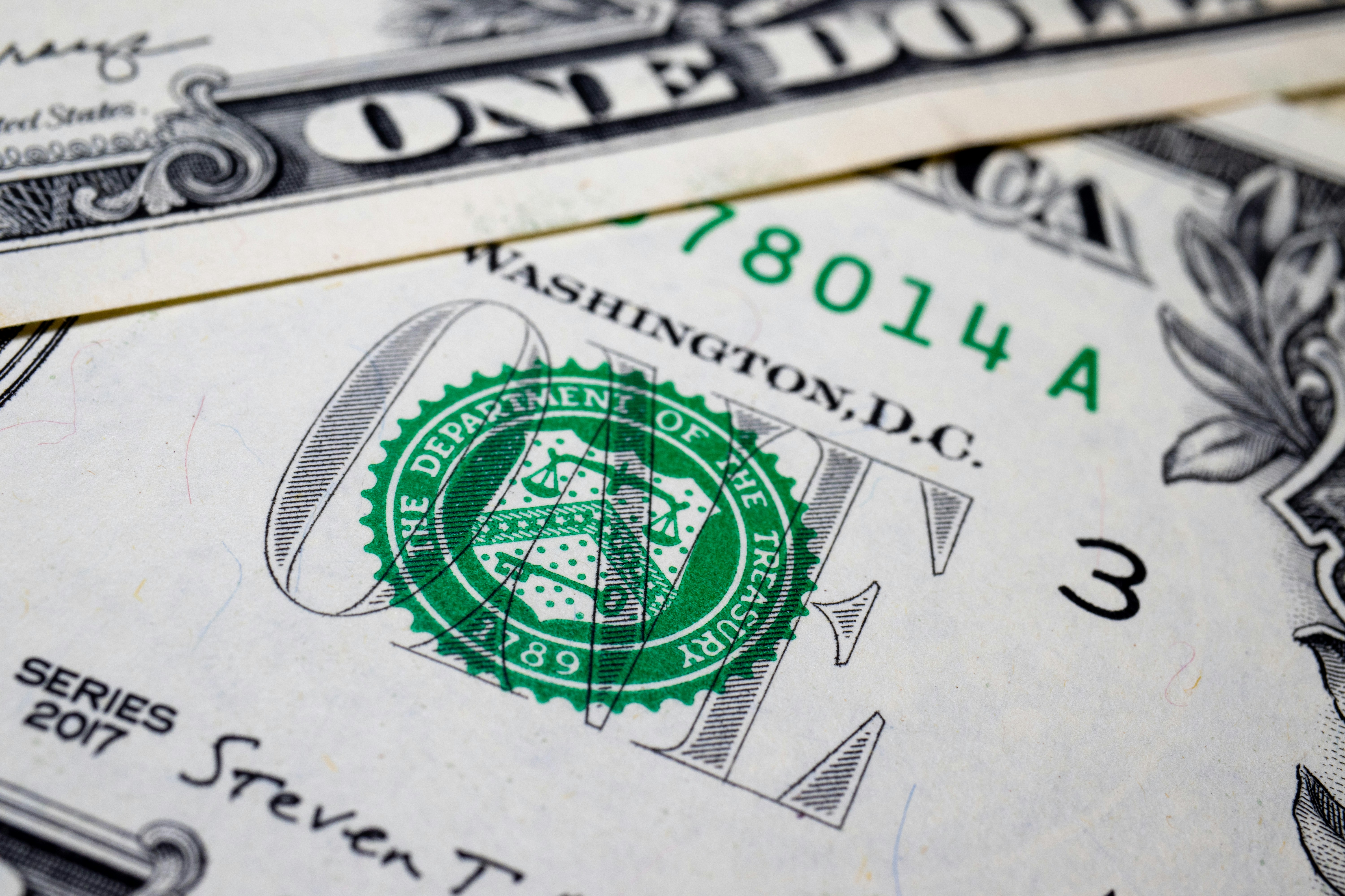 QSBS eligibility checklist for startups, detailing the 5-year holding period requirement, the $50 million gross asset limit, and C-Corp status for Section 1202 tax benefits.