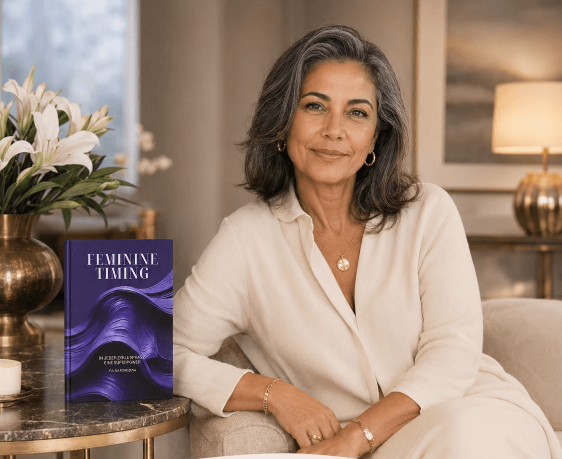 Leserinnenstimme zum Zyklus Buch Feminine Timing: Feminine Timing hat aus diffusem Bauchgefühl klares Wissen gemacht. Elena, Unternehmerin.