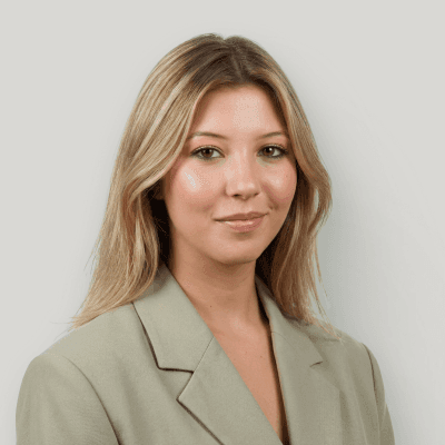 Portrait d'une gérante de PME cliente d'Horizon Cloud