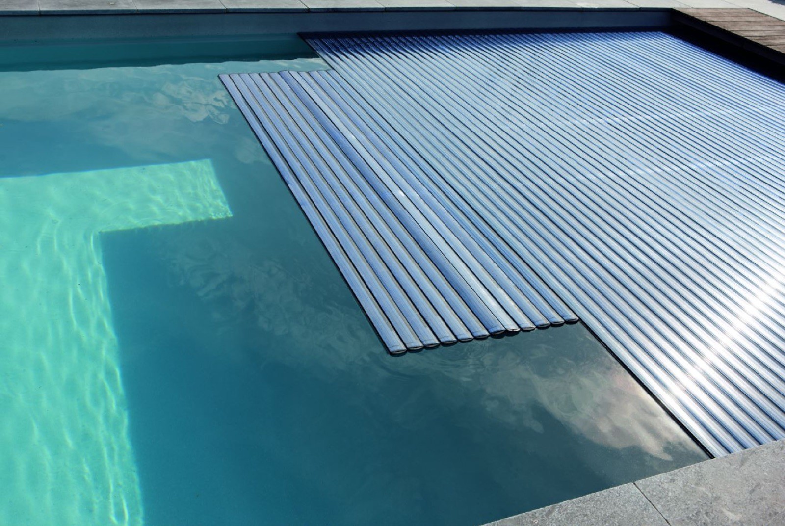 Wie kann Energieverlust aus dem Pool vermieden werden?