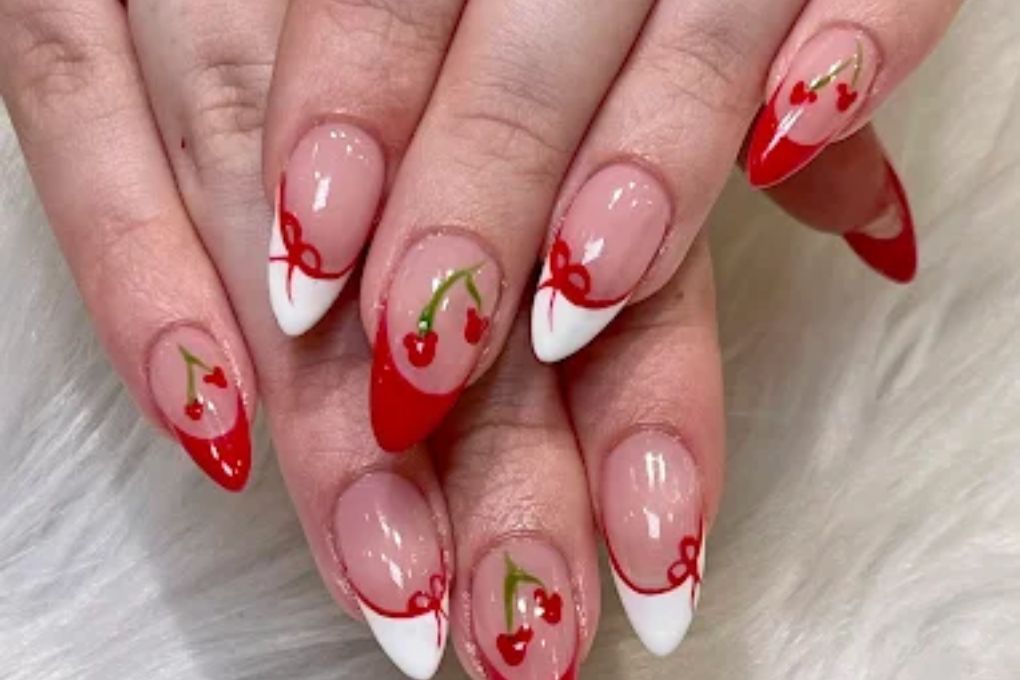 Christmas nail looks