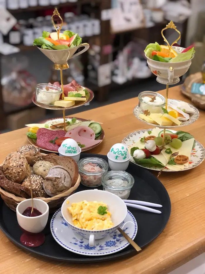 Frühstück im Vintagehimmel